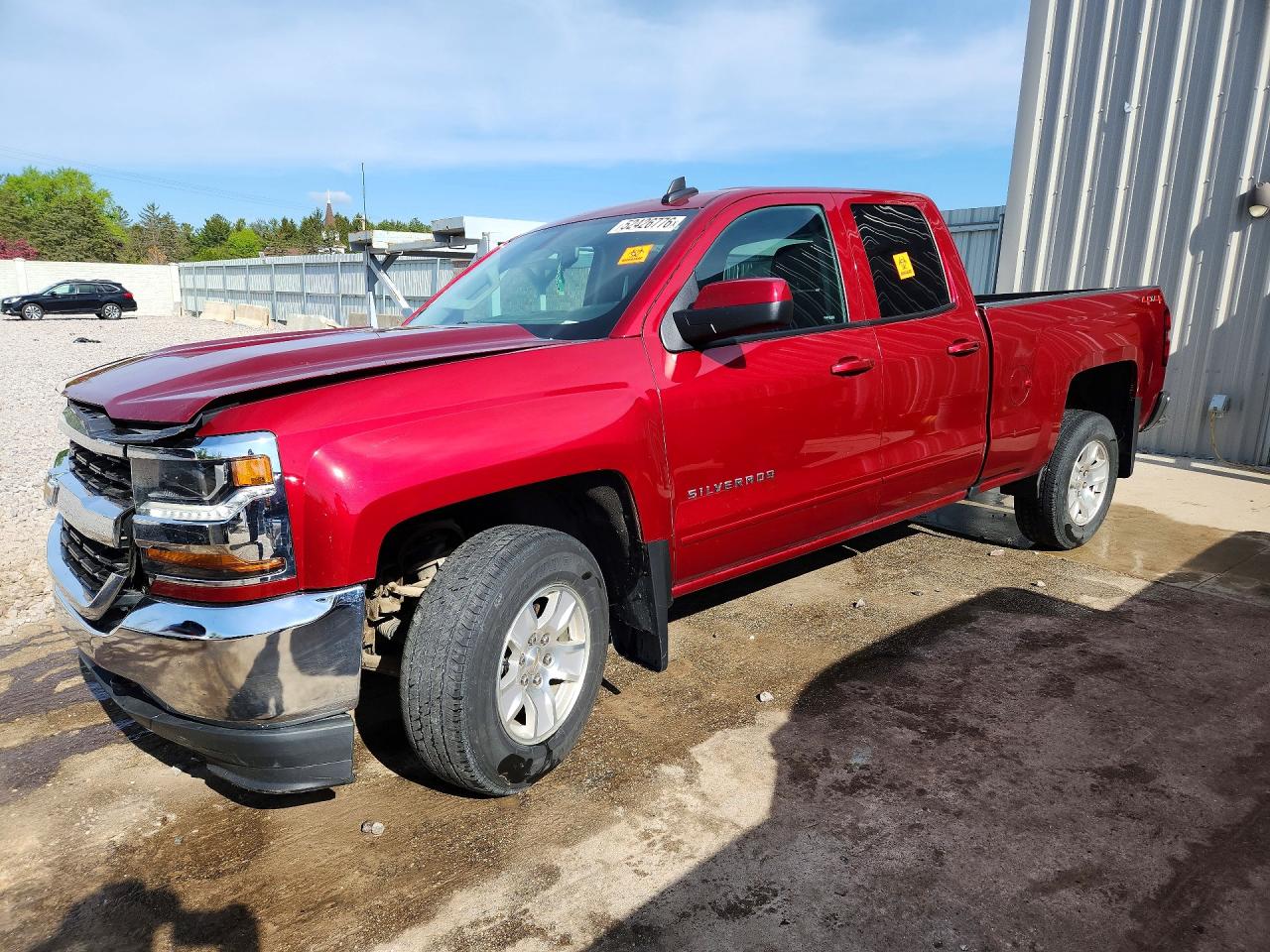 Salvage Chevrolet Silverado Image