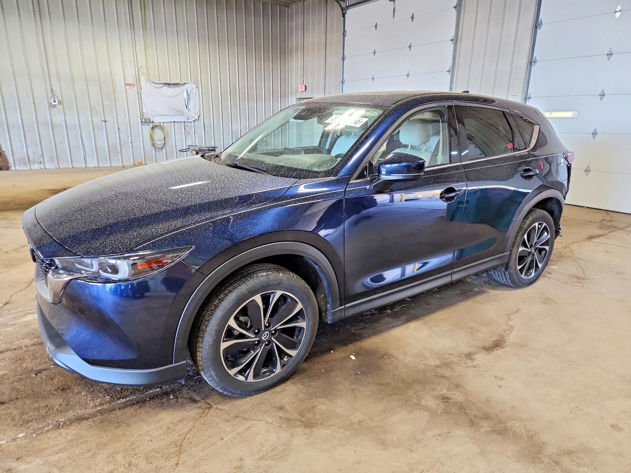 Salvage Mazda Cx Image