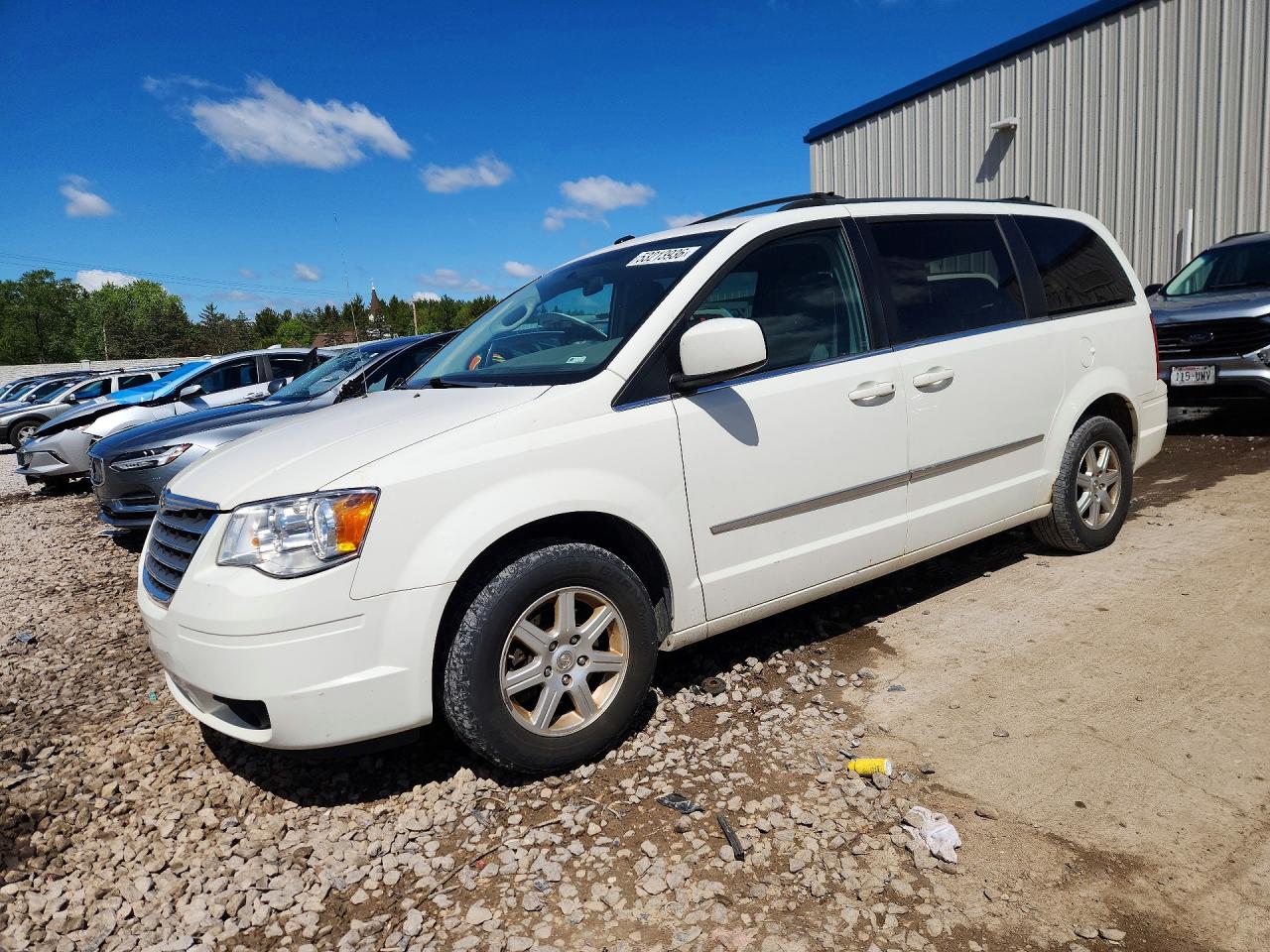 Salvage Chrysler Minivan Image
