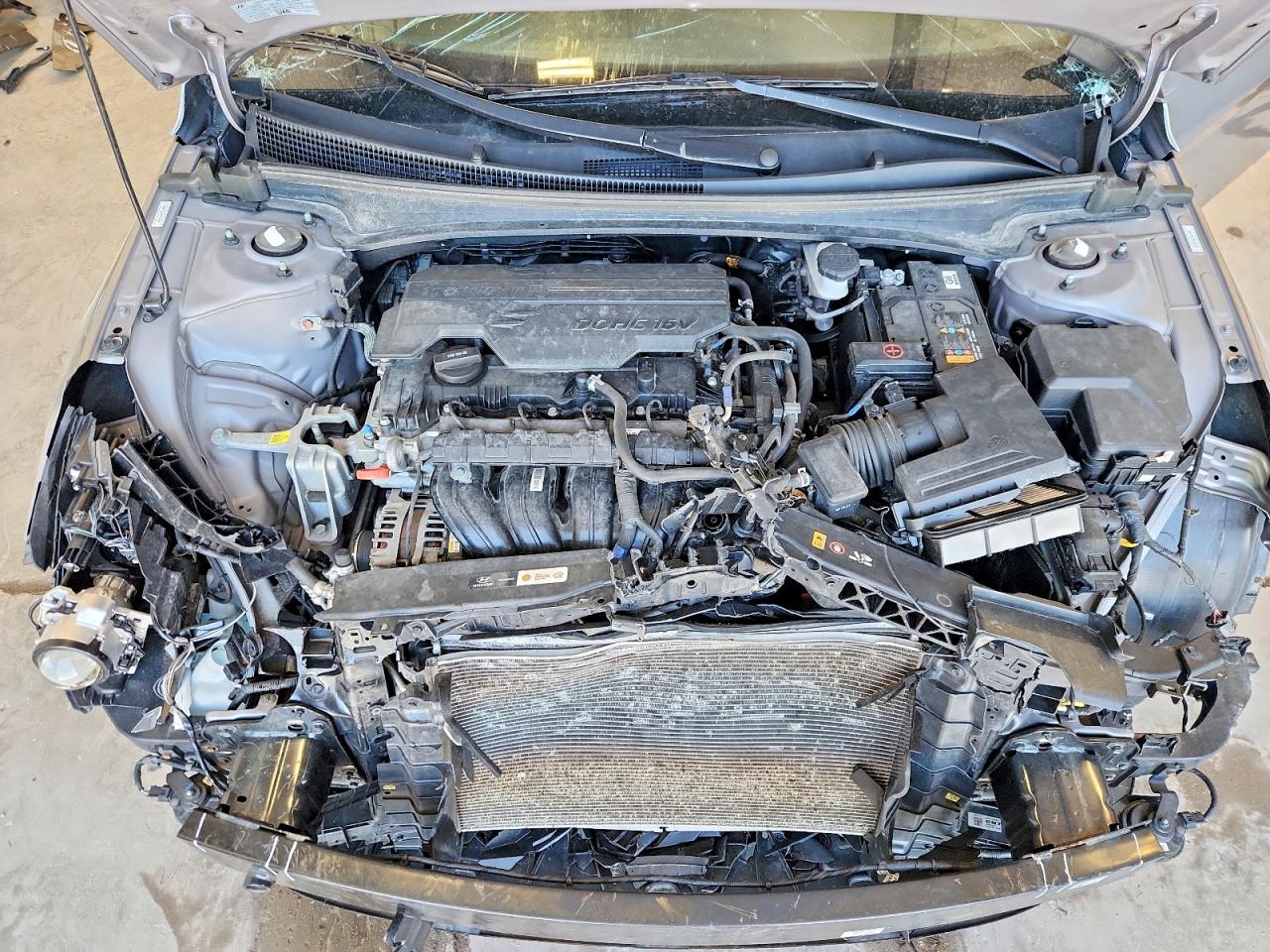 Hyundai ELANTRA Sel