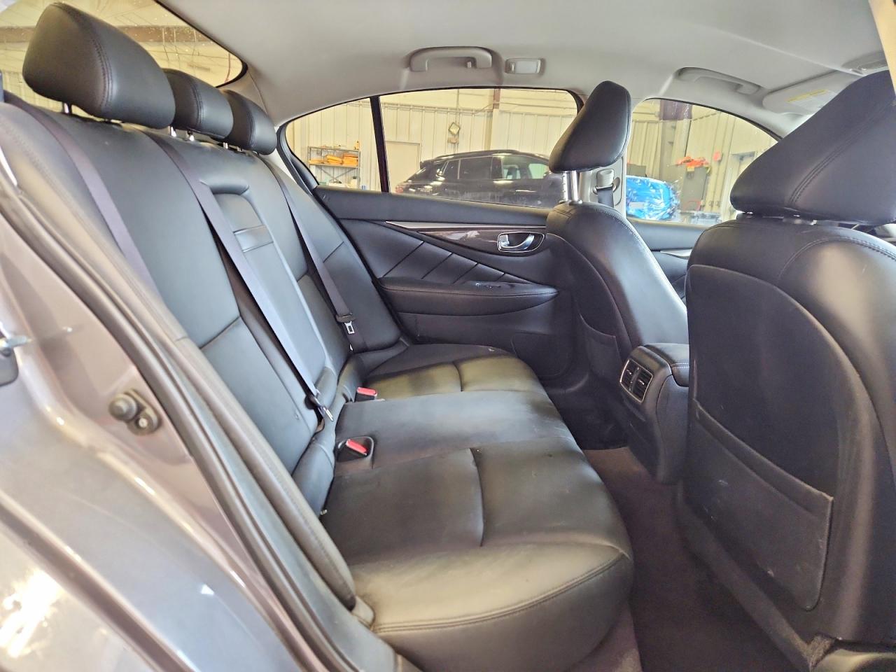 INFINITI Q50 2.0t P 2.0t Pure
