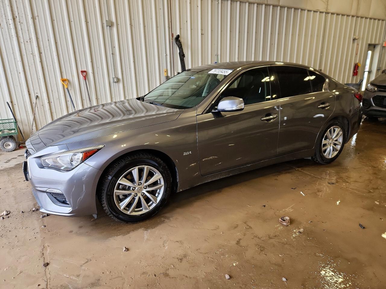 Salvage INFINITI Q50 Image
