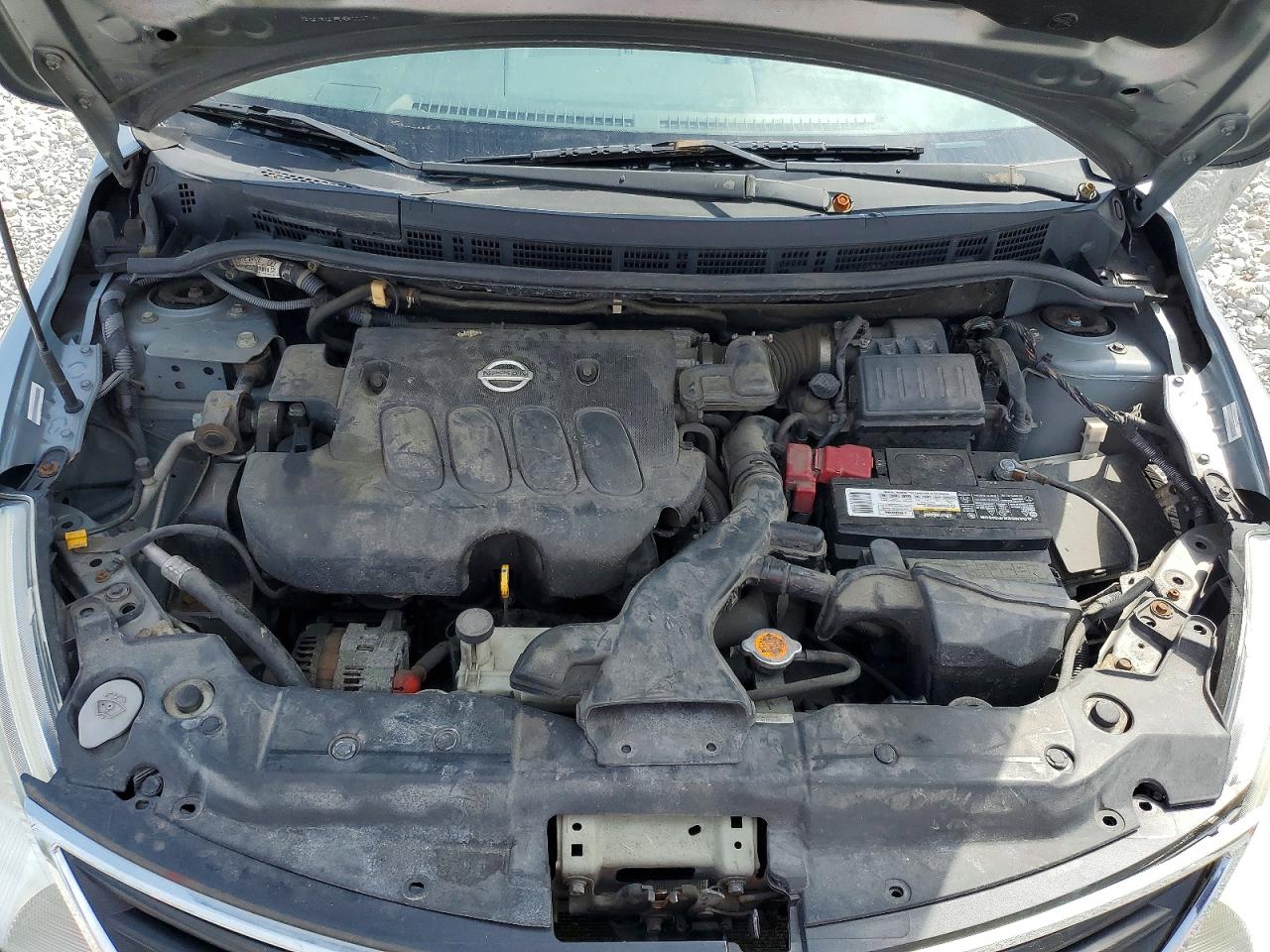 Nissan Versa 1.8 S