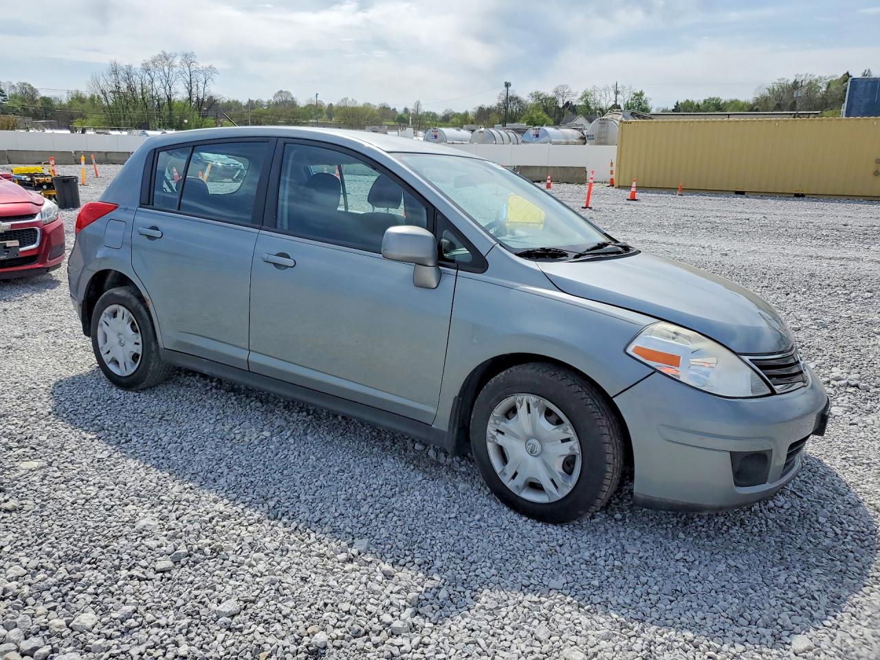 Nissan Versa 1.8 S
