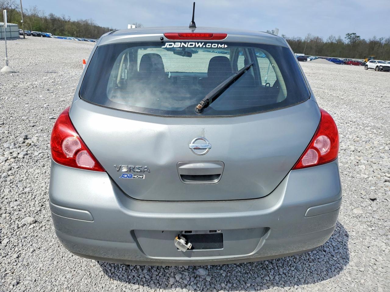 Nissan Versa 1.8 S