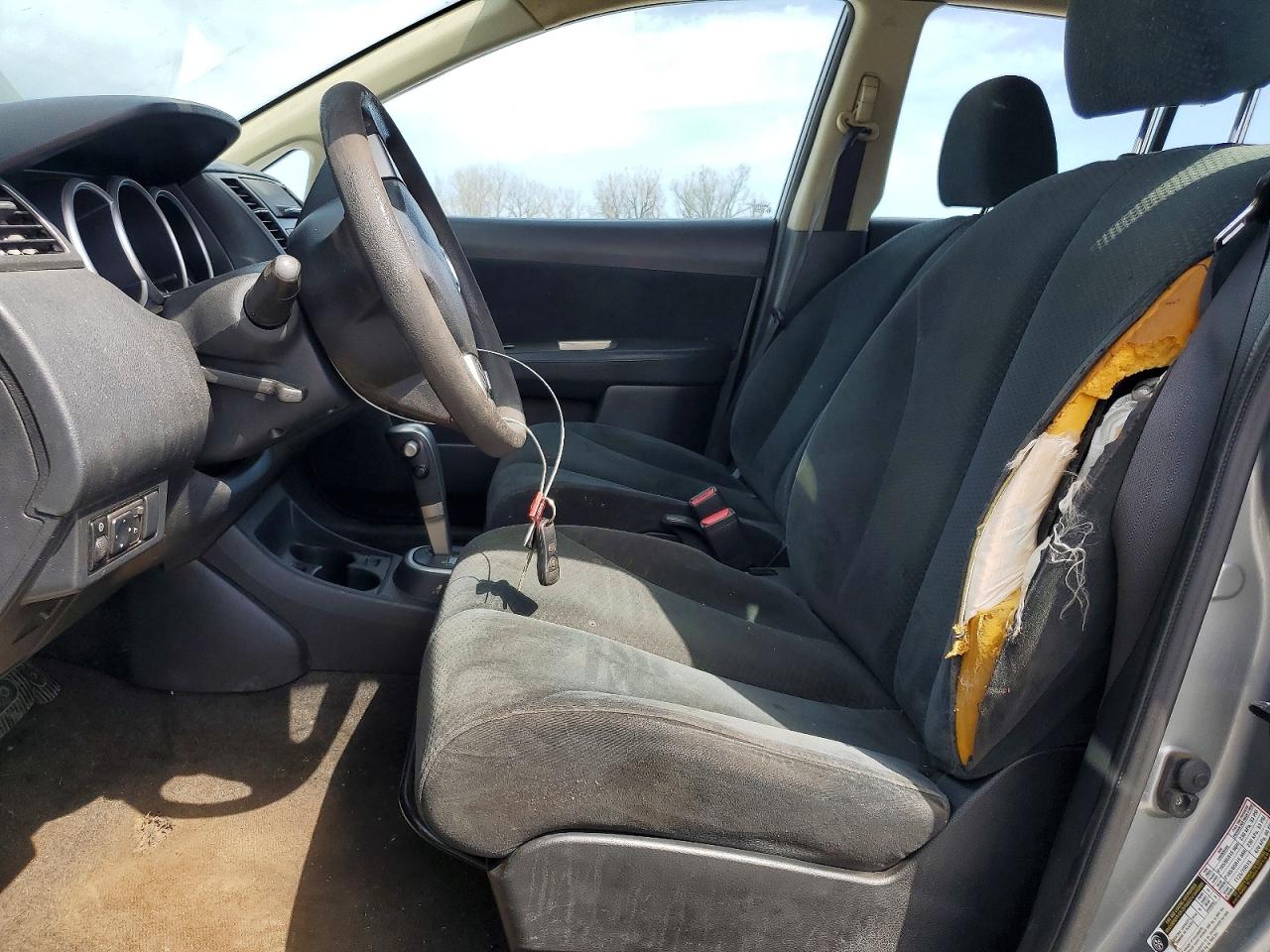 Nissan Versa 1.8 S