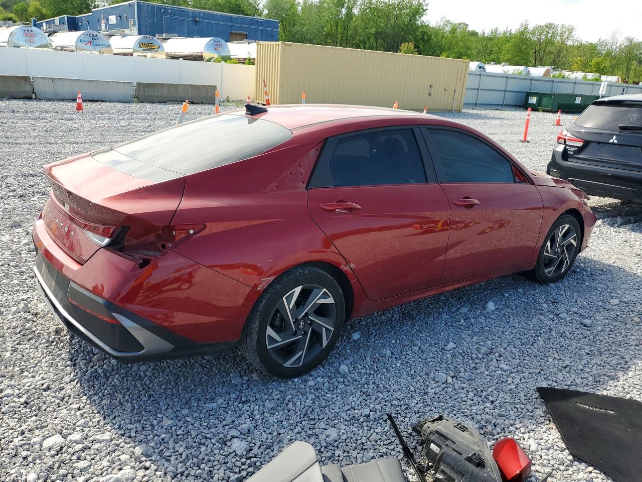 Hyundai ELANTRA Sel