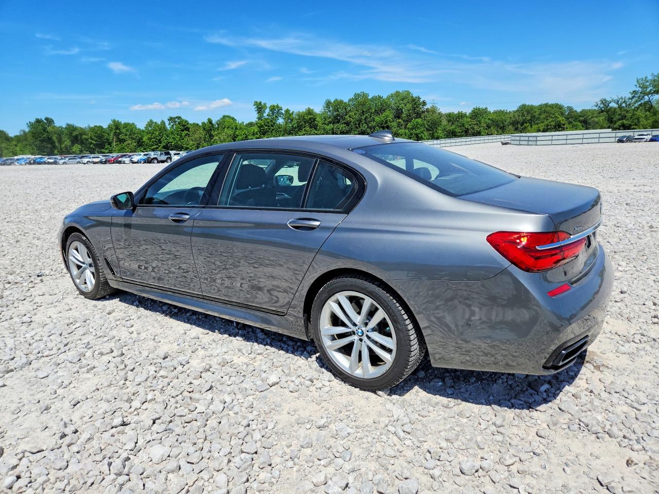 BMW 7 Series Xi