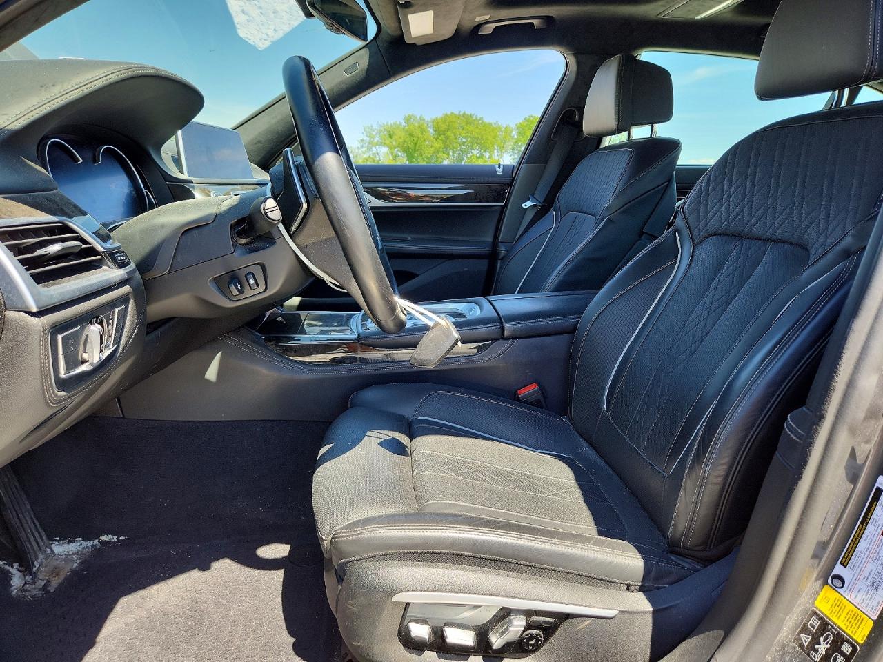BMW 7 Series Xi