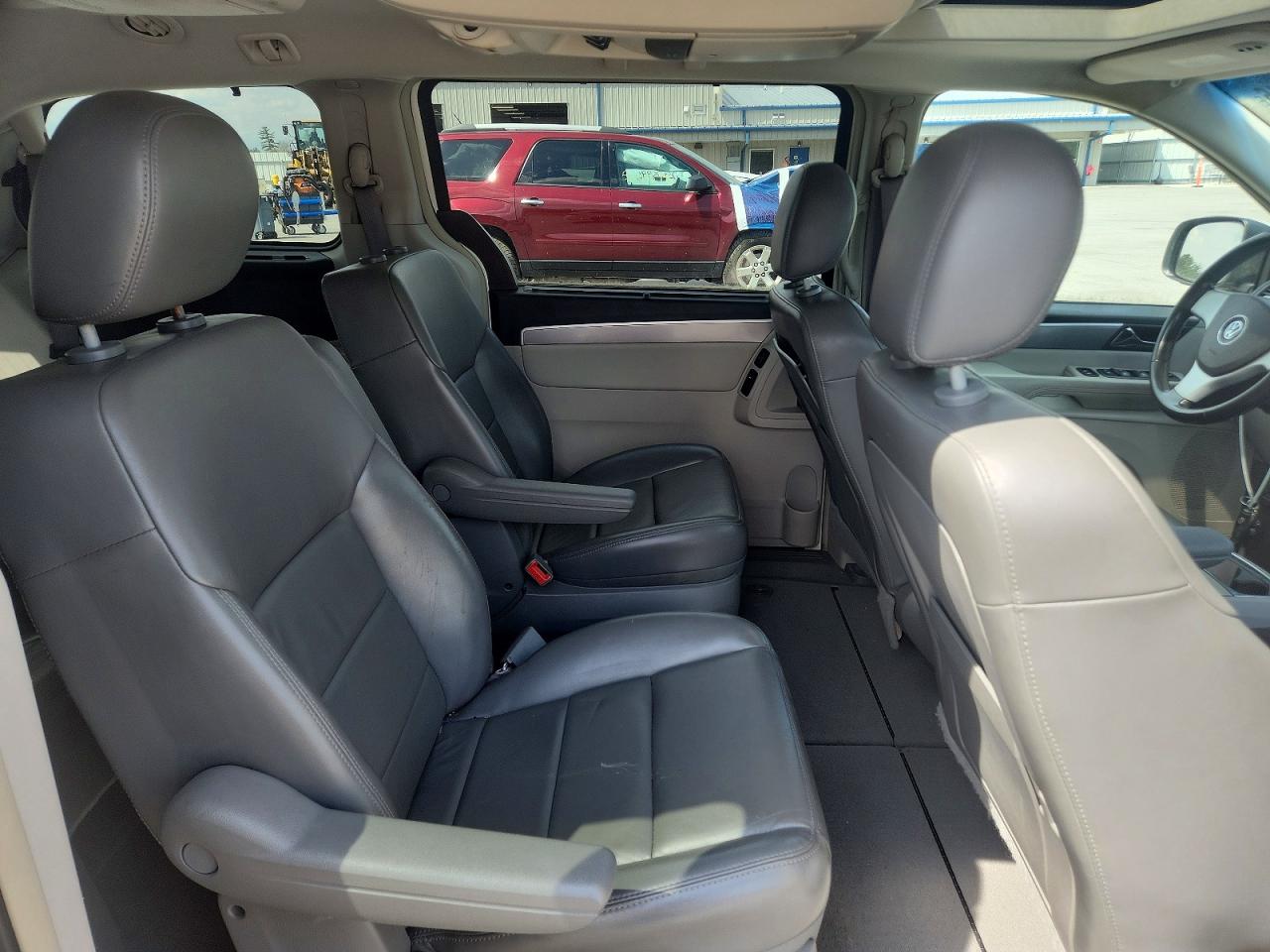 Volkswagen Routan Sel