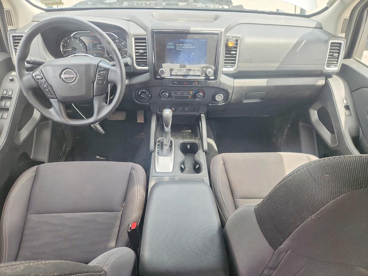 Nissan Frontier Sv