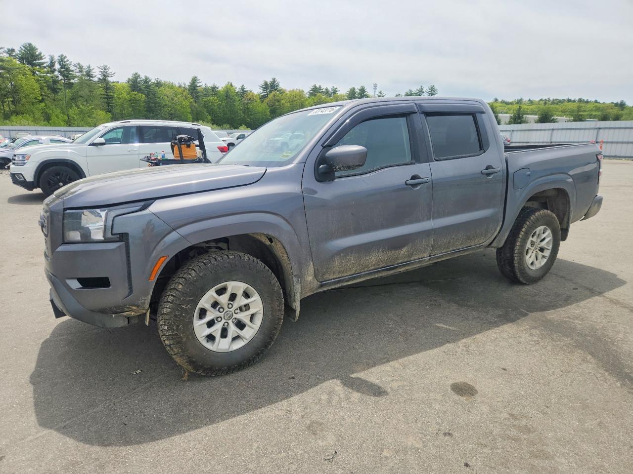 Salvage Nissan Frontier Image