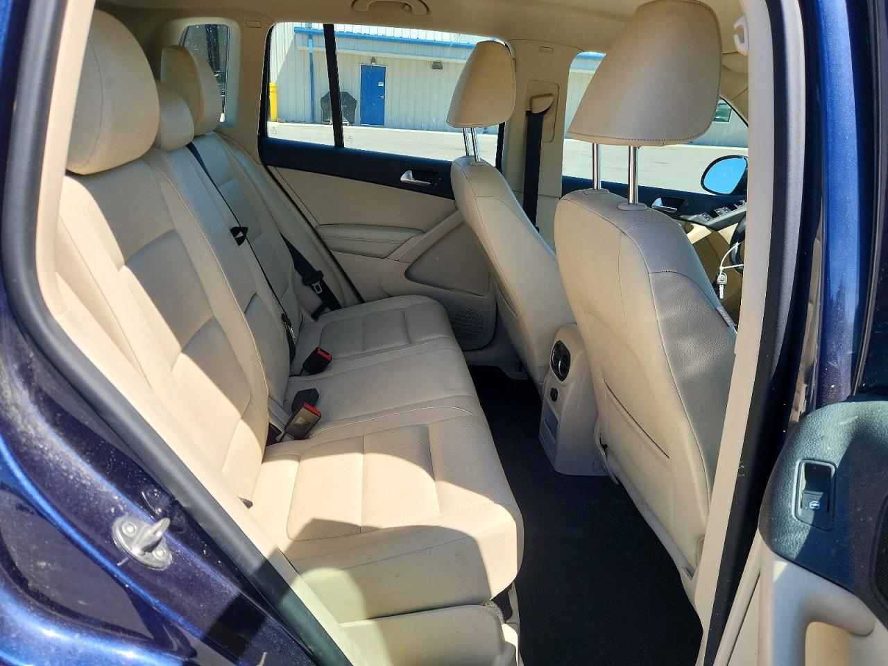 Volkswagen Tiguan S
