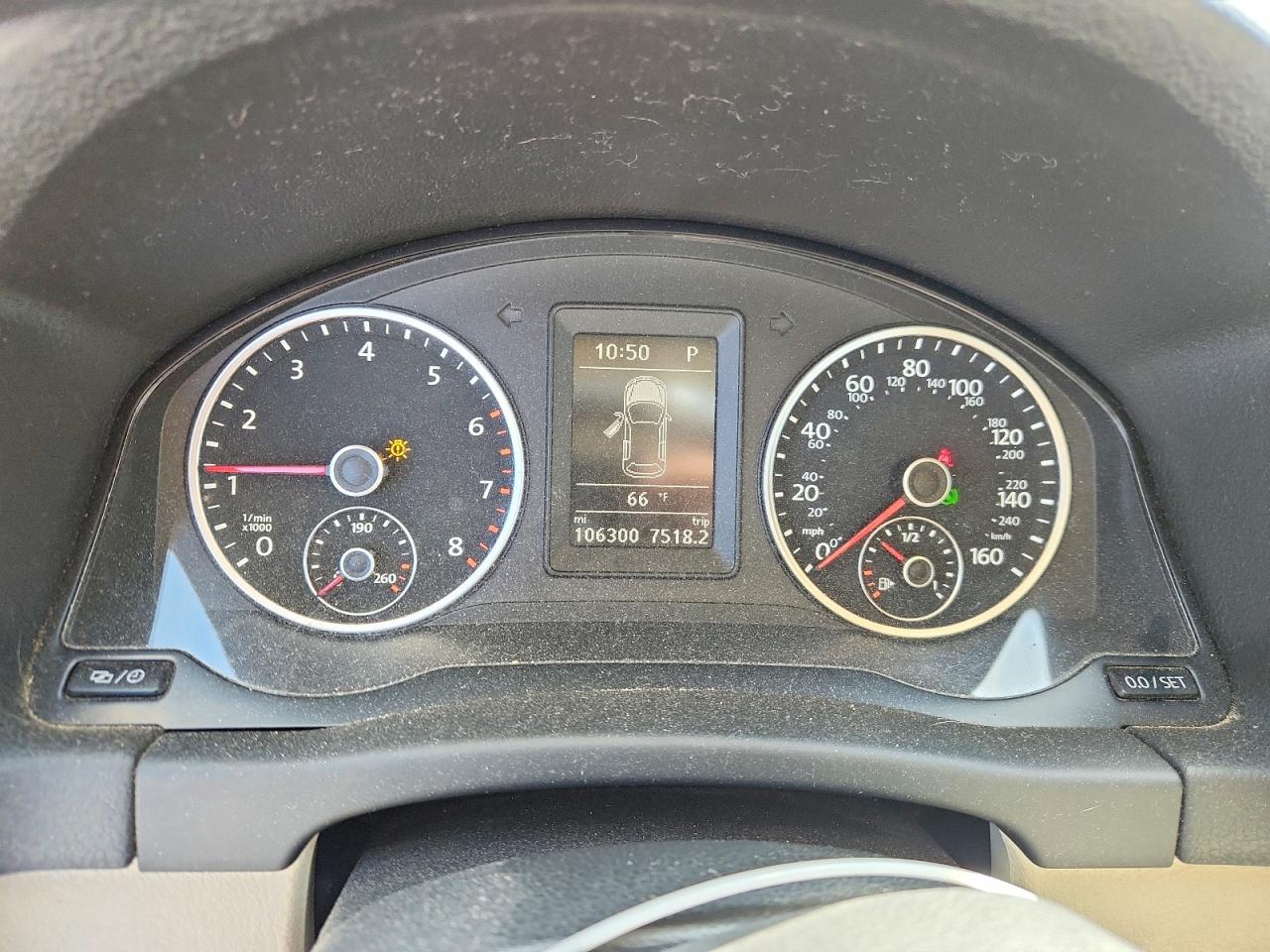 Volkswagen Tiguan S