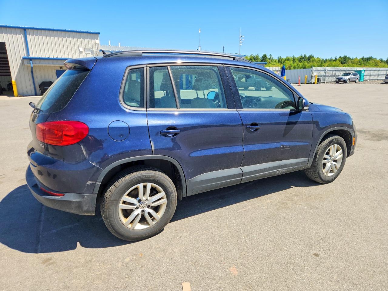 Volkswagen Tiguan S