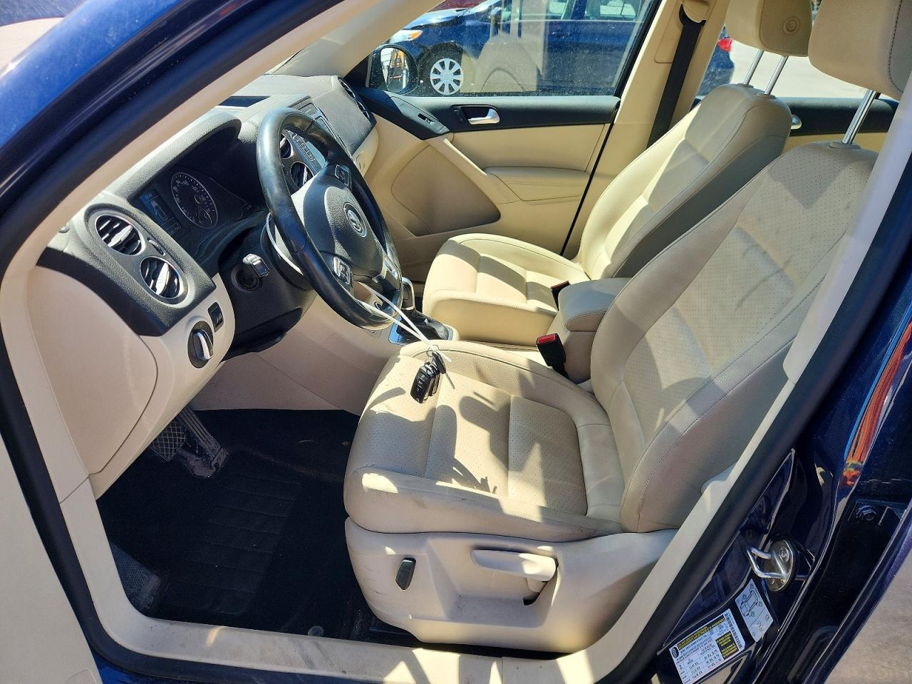 Volkswagen Tiguan S