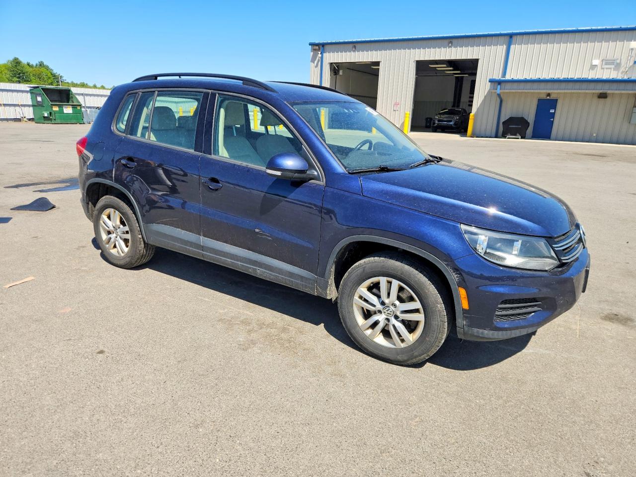 Volkswagen Tiguan S