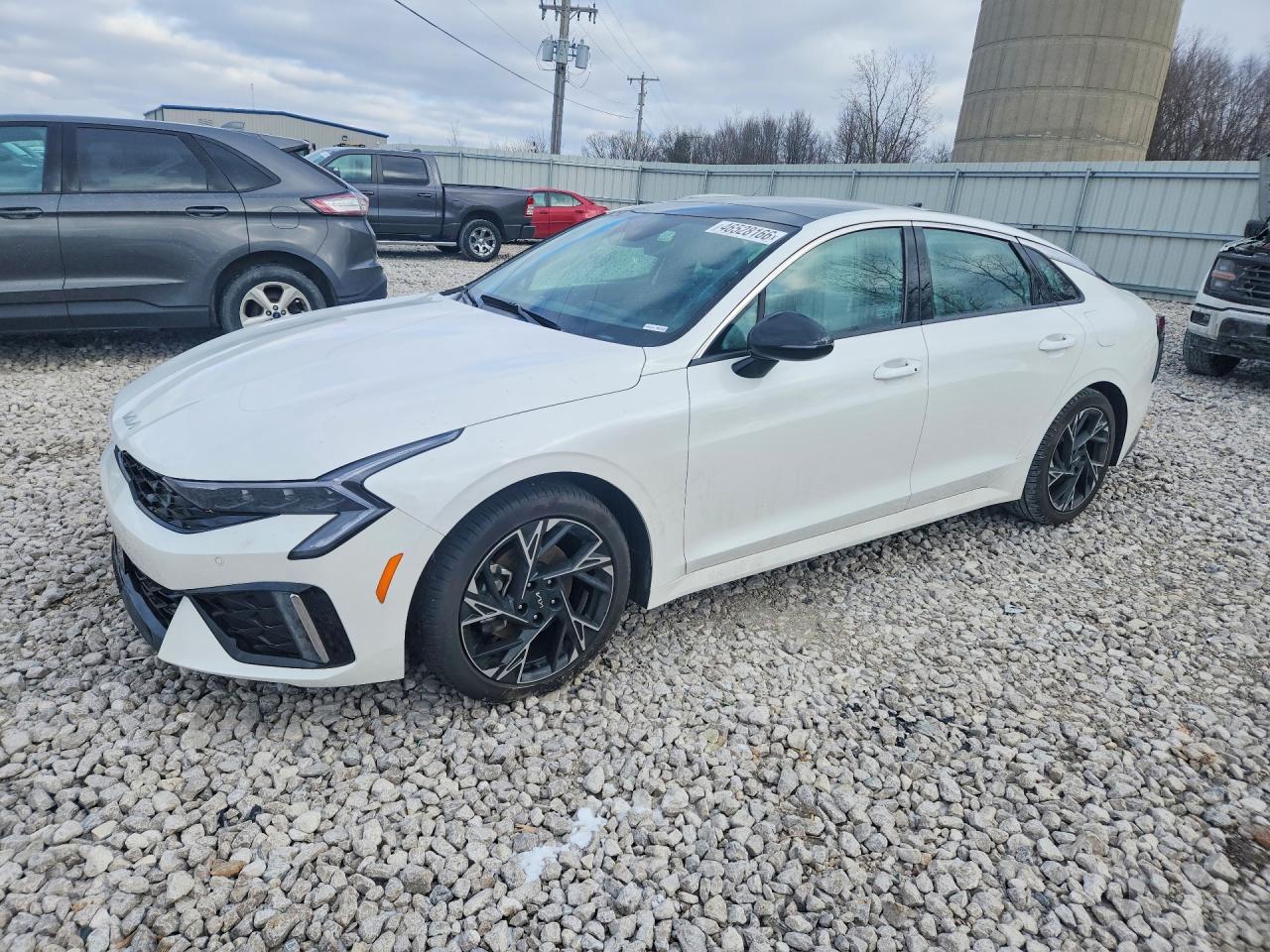 Salvage Kia K5 Image