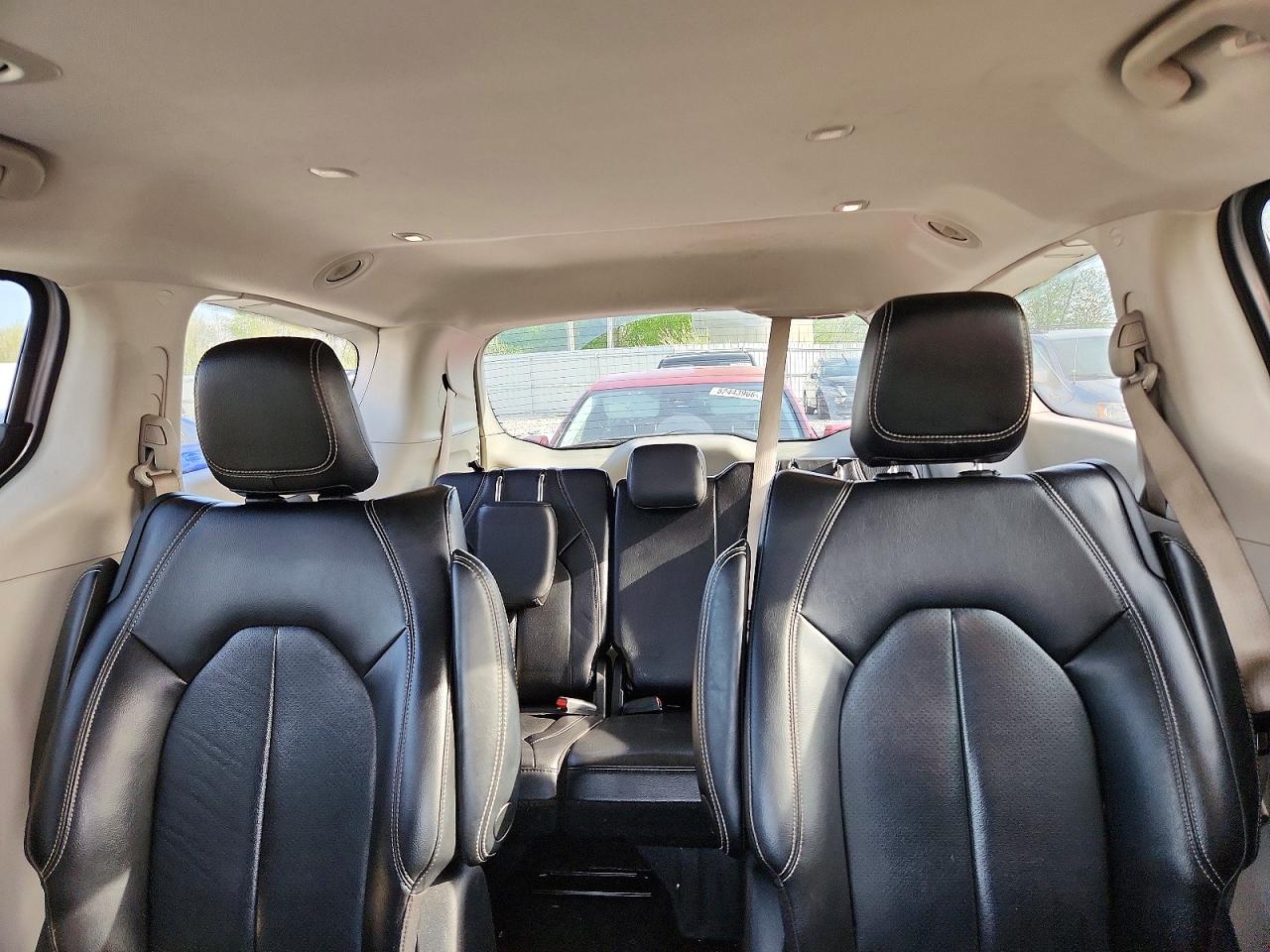 Chrysler Pacifica Hybrid Touring L