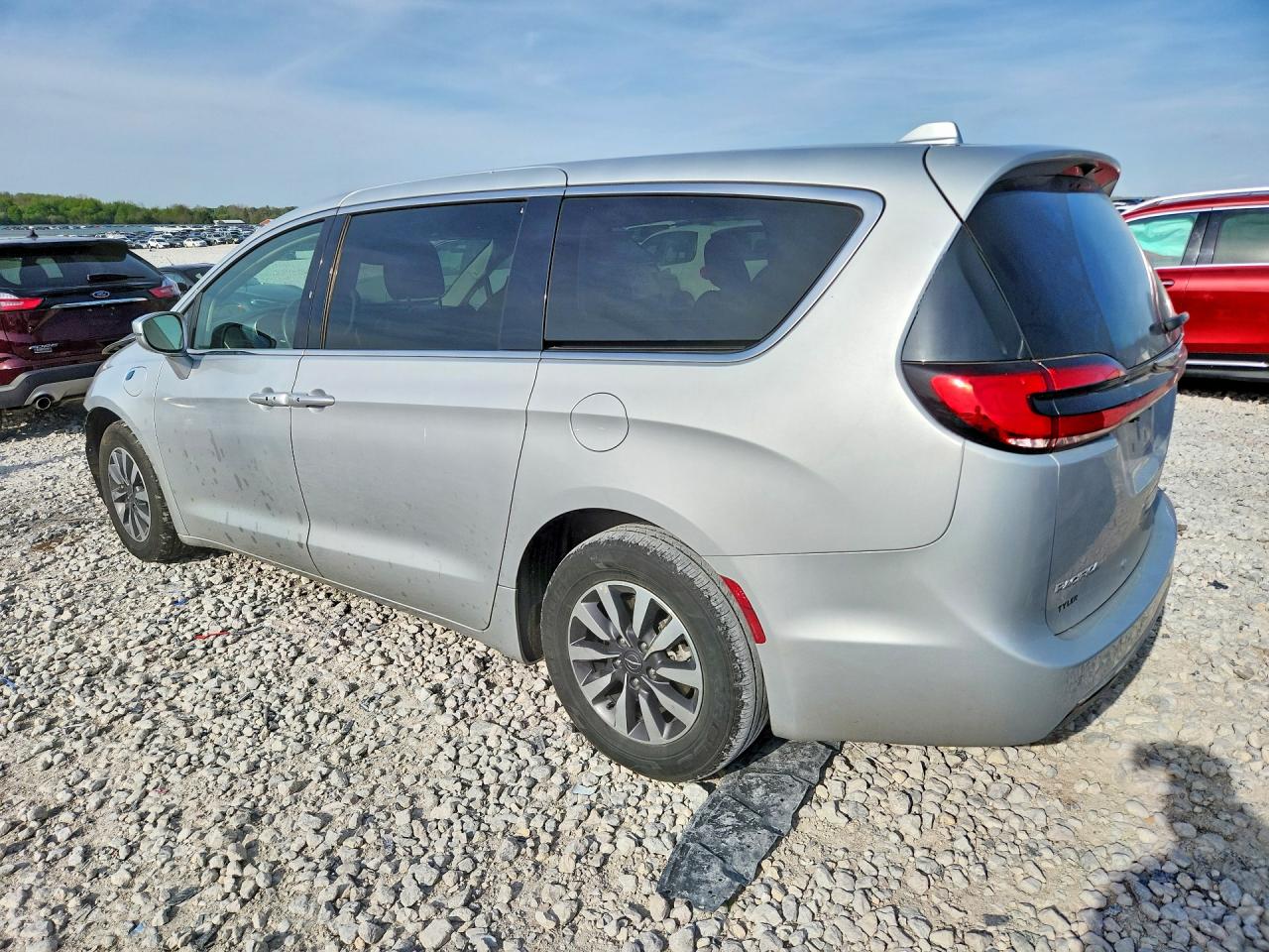 Chrysler Pacifica Hybrid Touring L