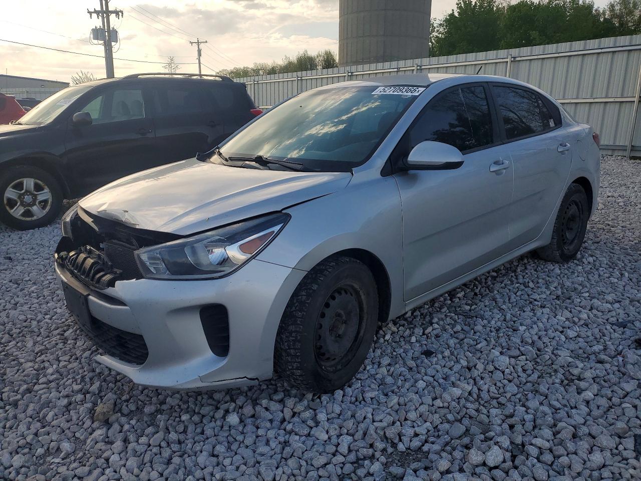 Salvage Kia Rio Image