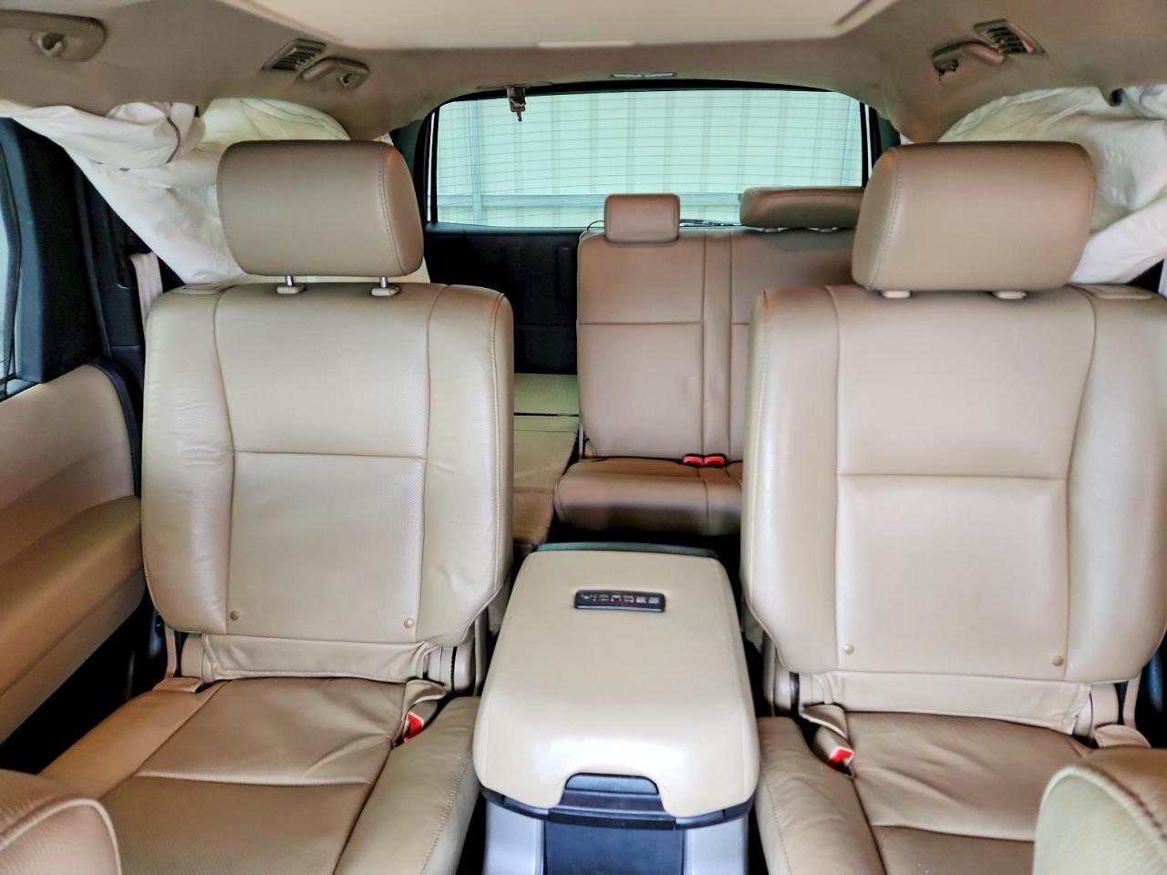Toyota Sequoia Platinum