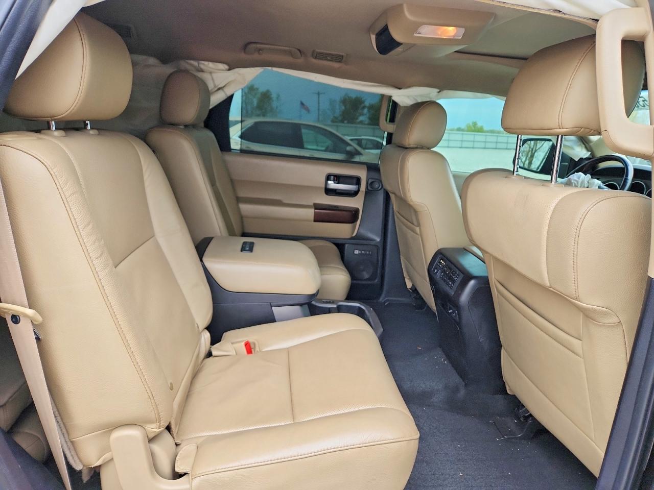 Toyota Sequoia Platinum