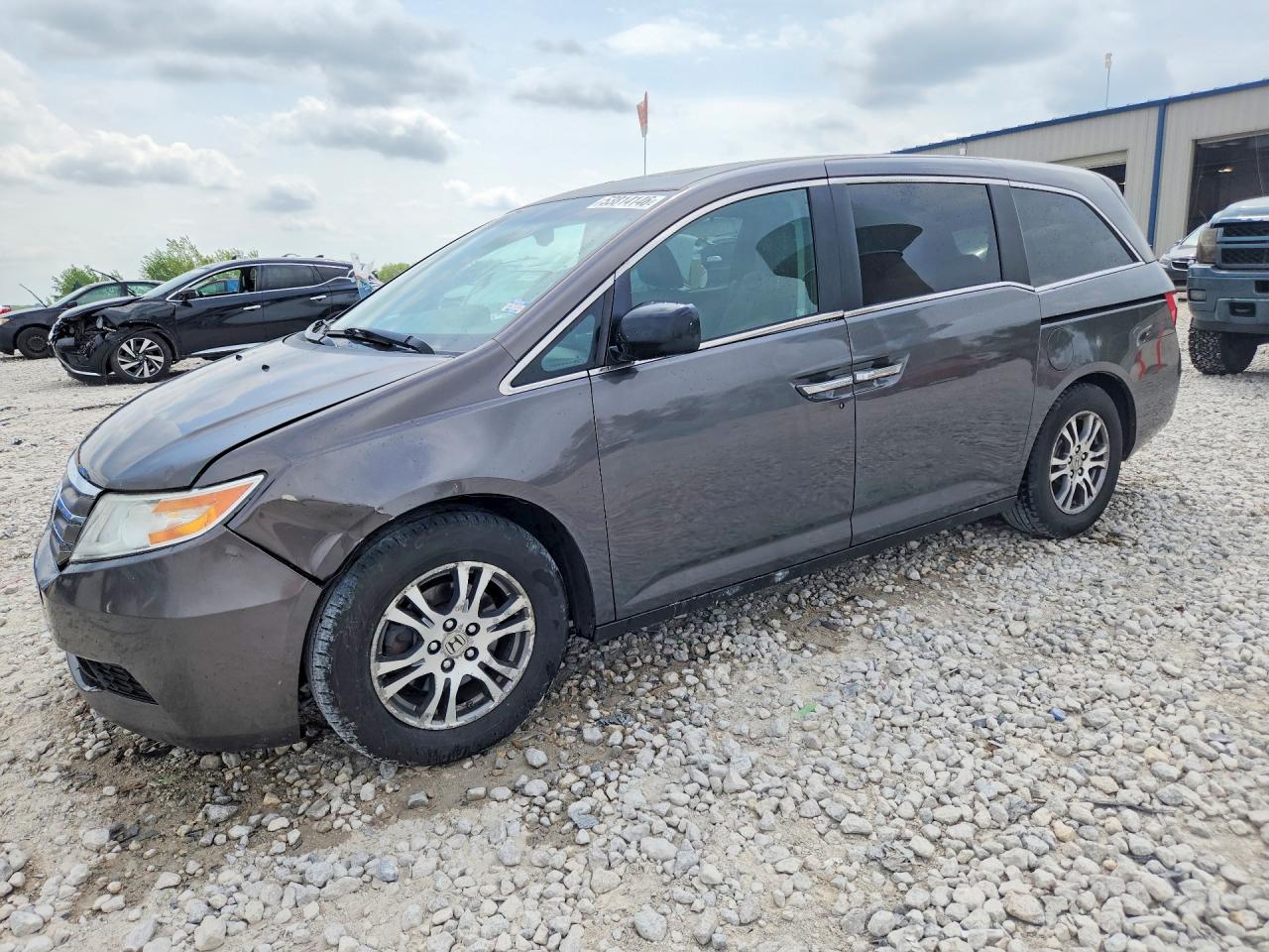 Salvage Honda Odyssey Image