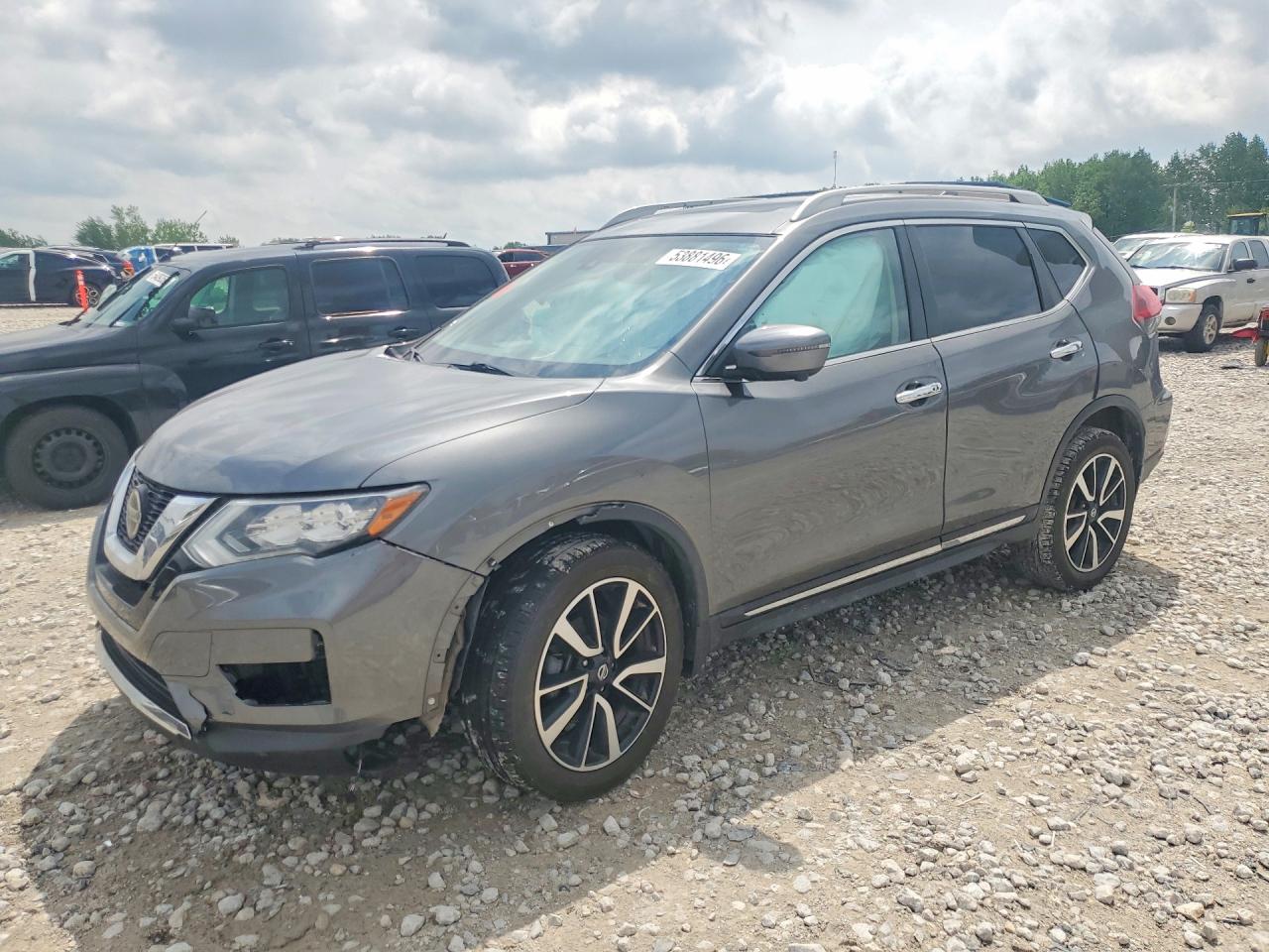 Salvage Nissan Rogue Image