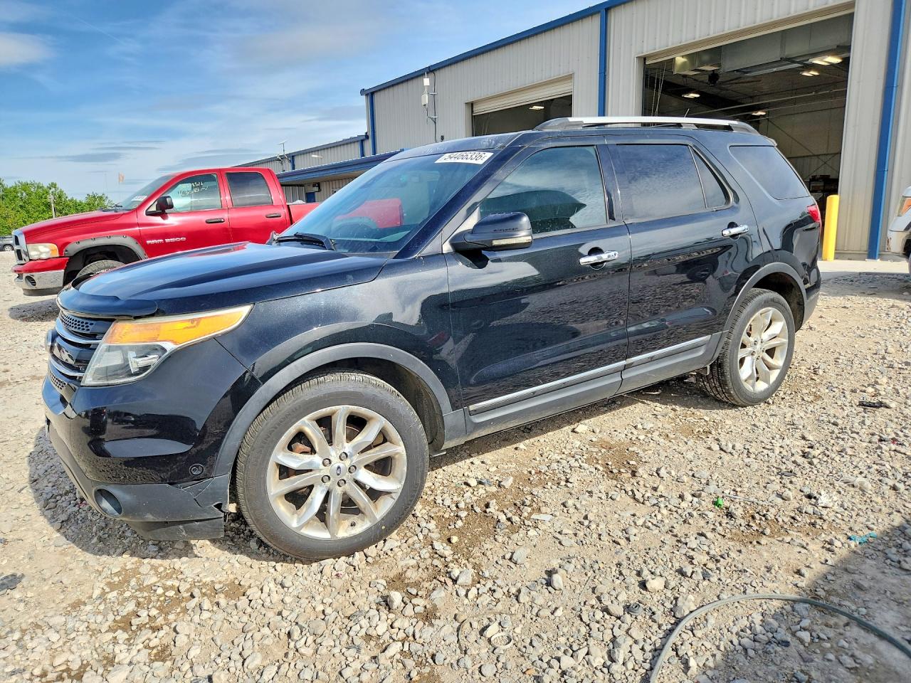 Salvage Ford Explorer Image