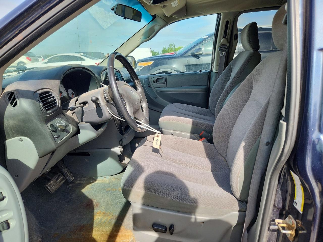 Dodge Caravan Sxt