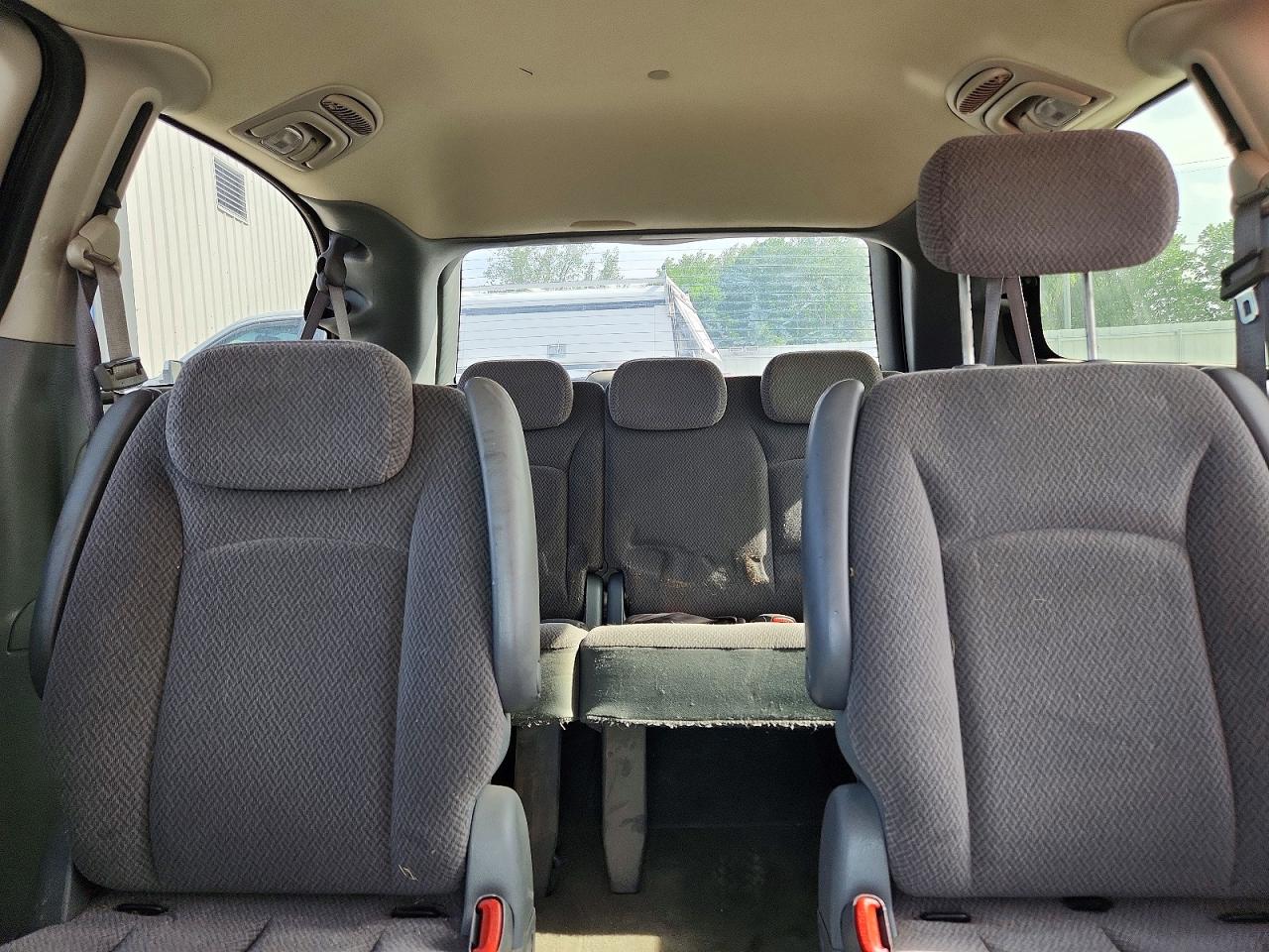 Dodge Caravan Sxt