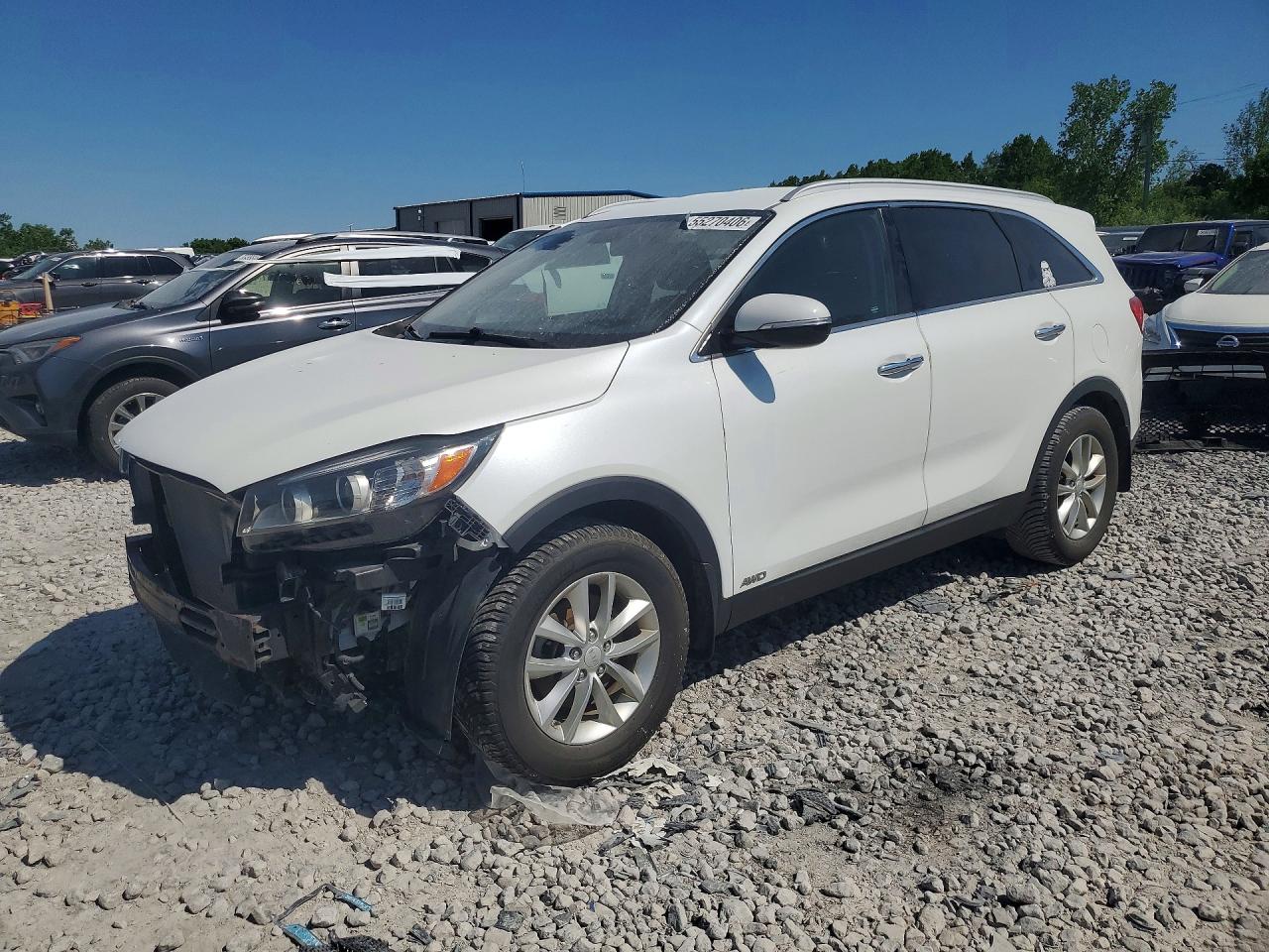 Salvage Kia Sorento Image