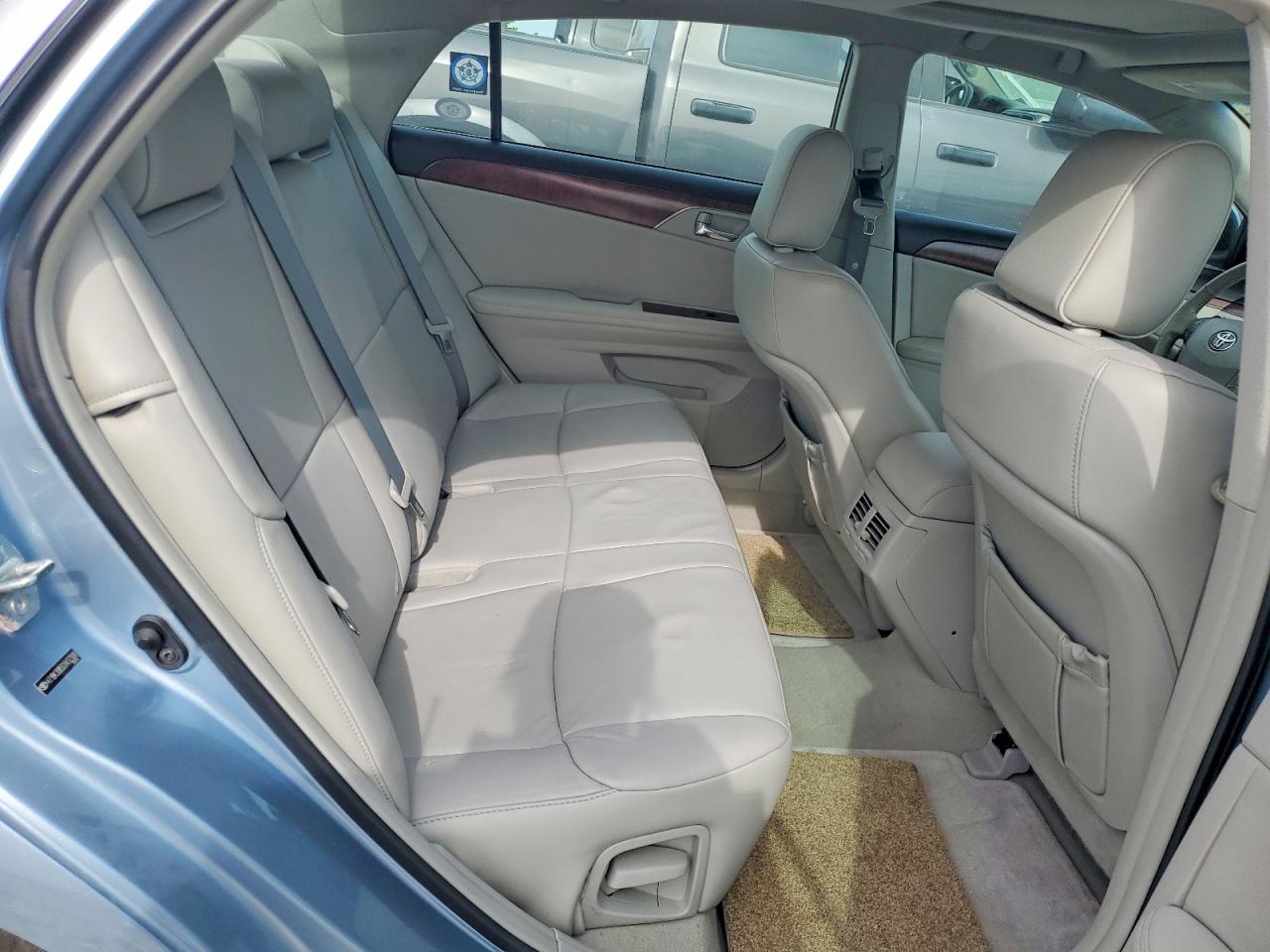 Toyota Avalon Base