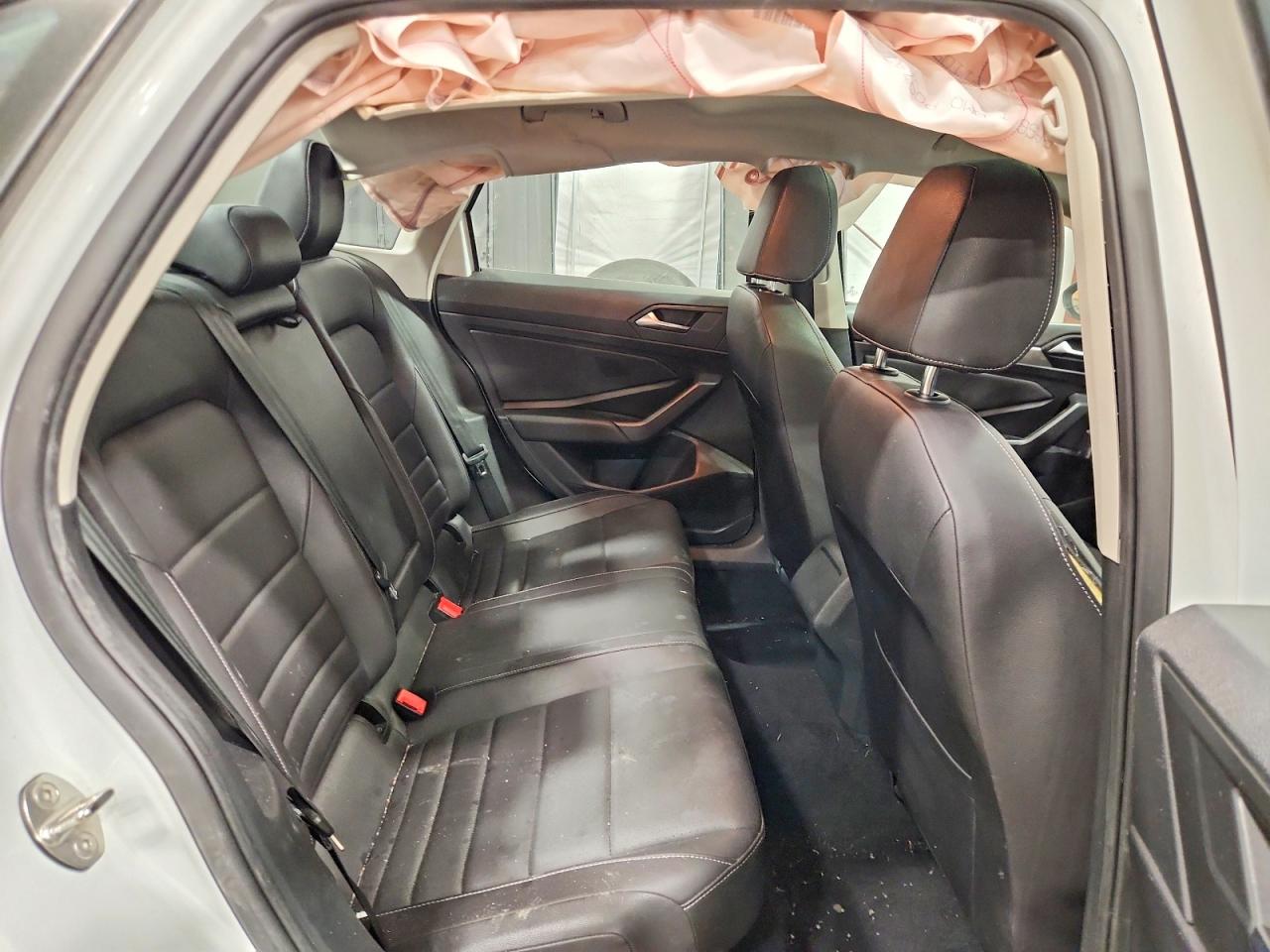 Volkswagen Jetta S