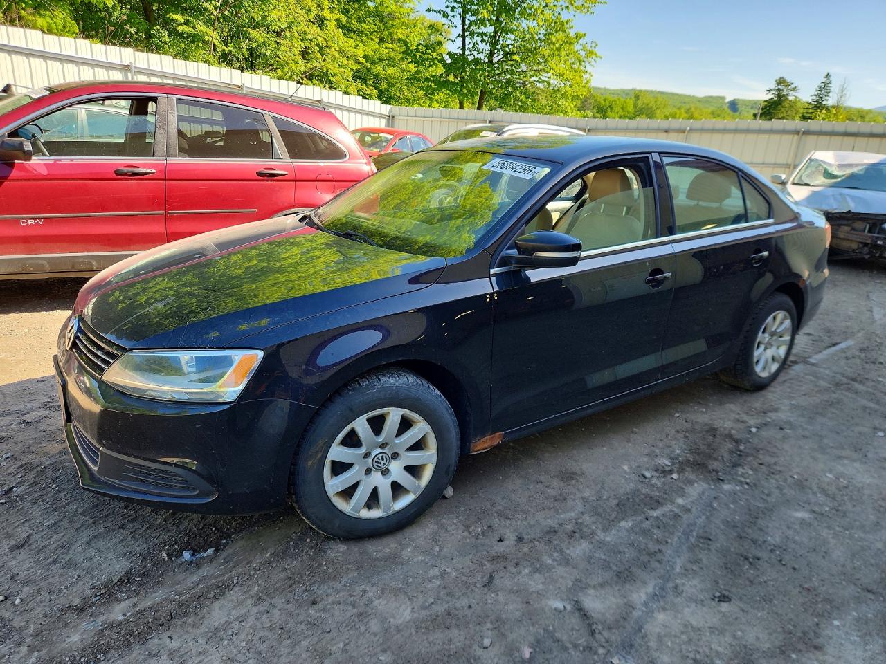 Salvage Volkswagen Jetta Image