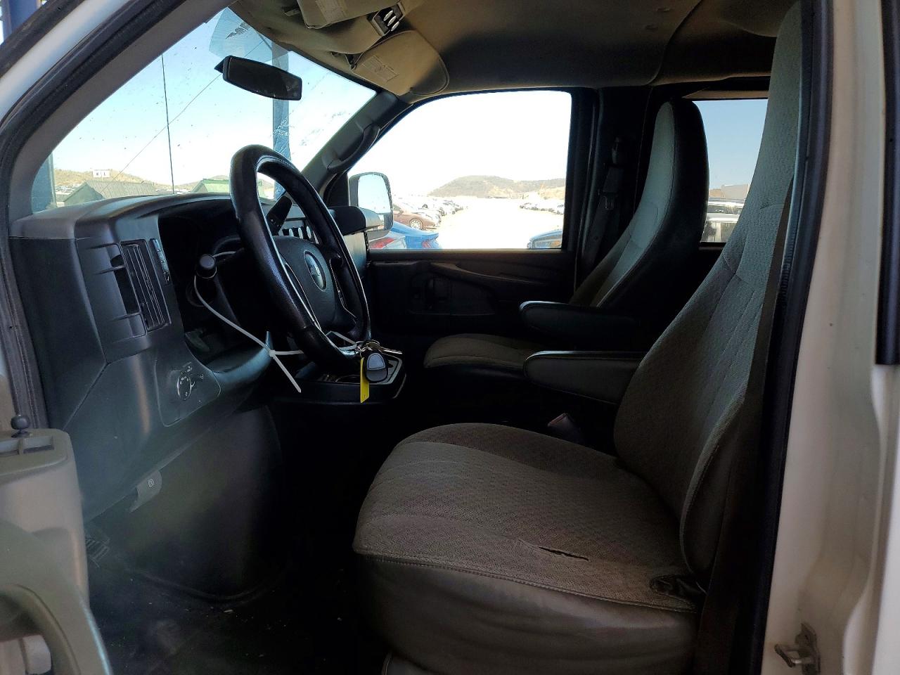 Chevrolet Express Lt