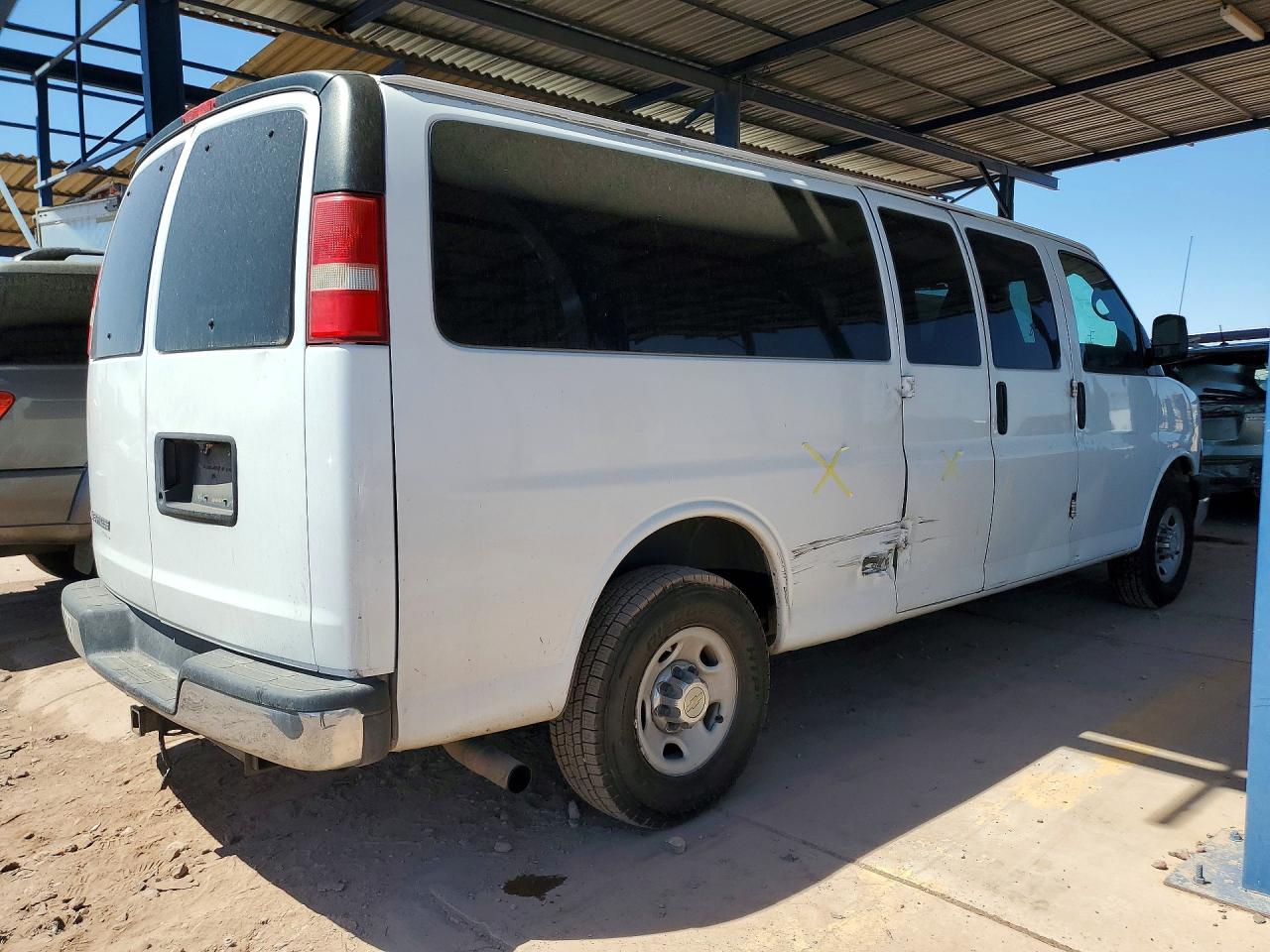 Chevrolet Express Lt