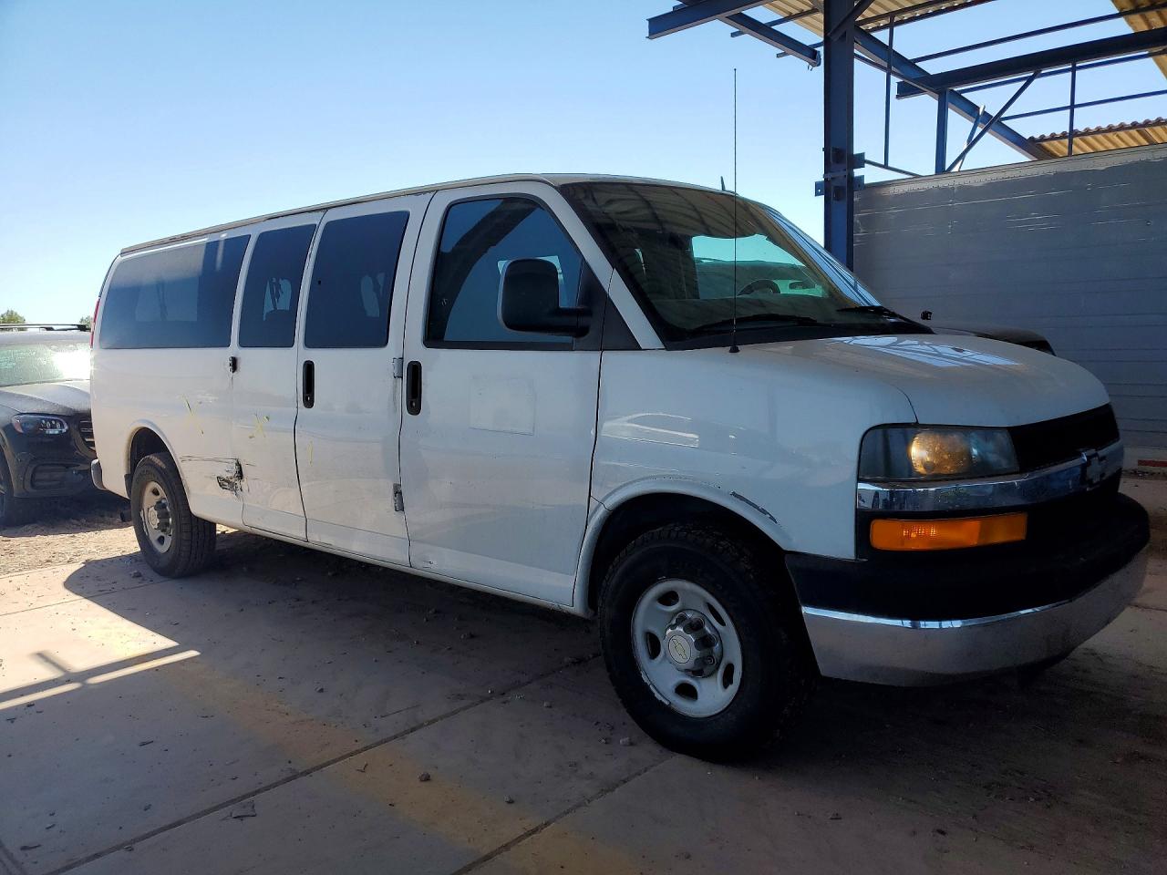 Chevrolet Express Lt