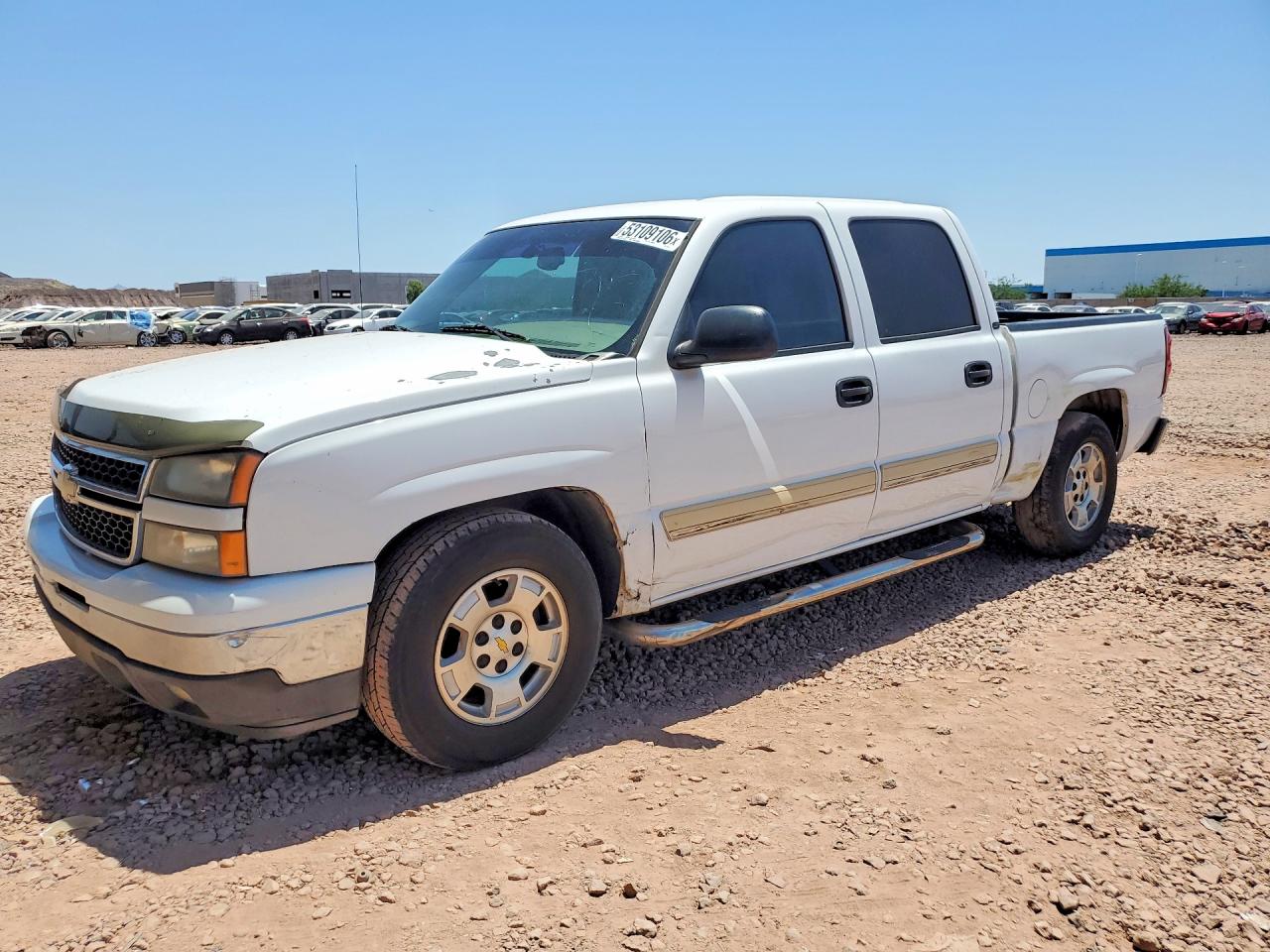 Salvage Chevrolet Silverado Image