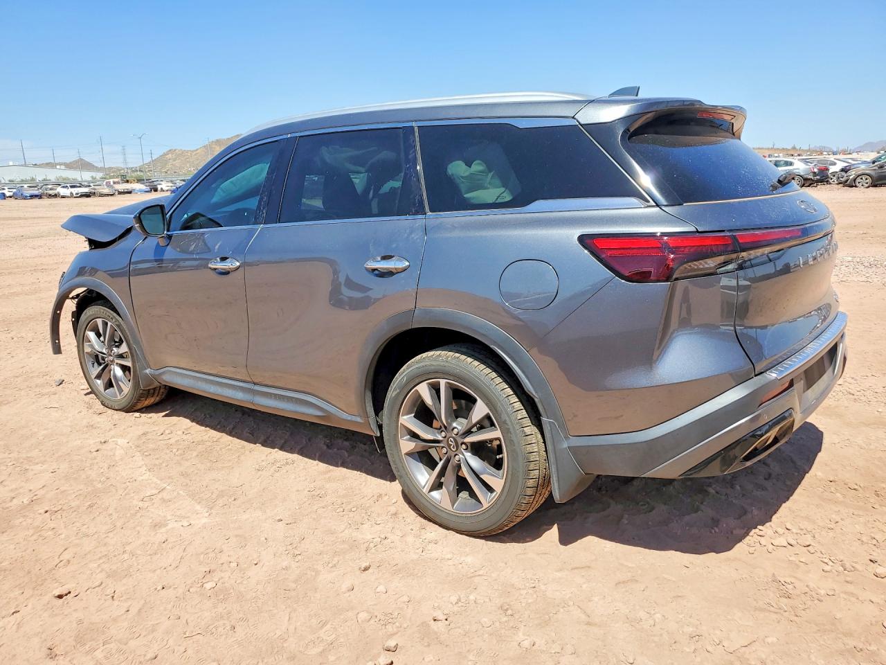 INFINITI Qx Luxe