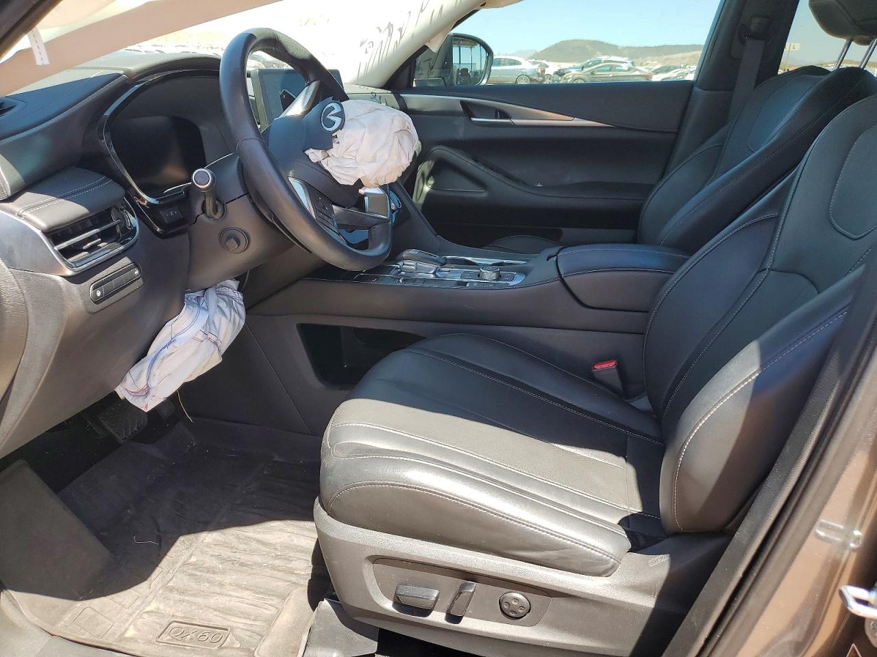 INFINITI Qx Luxe