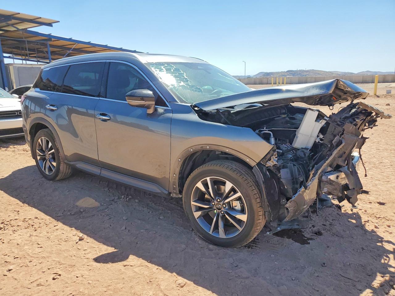 INFINITI Qx Luxe