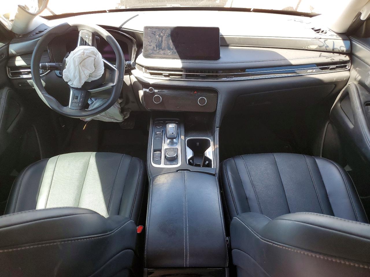 INFINITI Qx Luxe