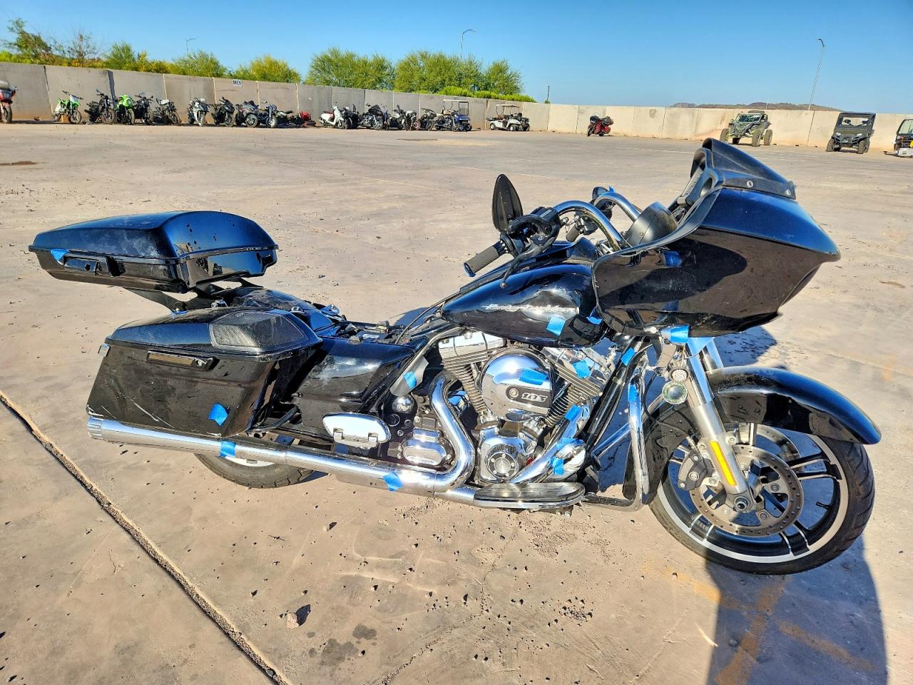 Salvage Harley-Davidson Fl Image