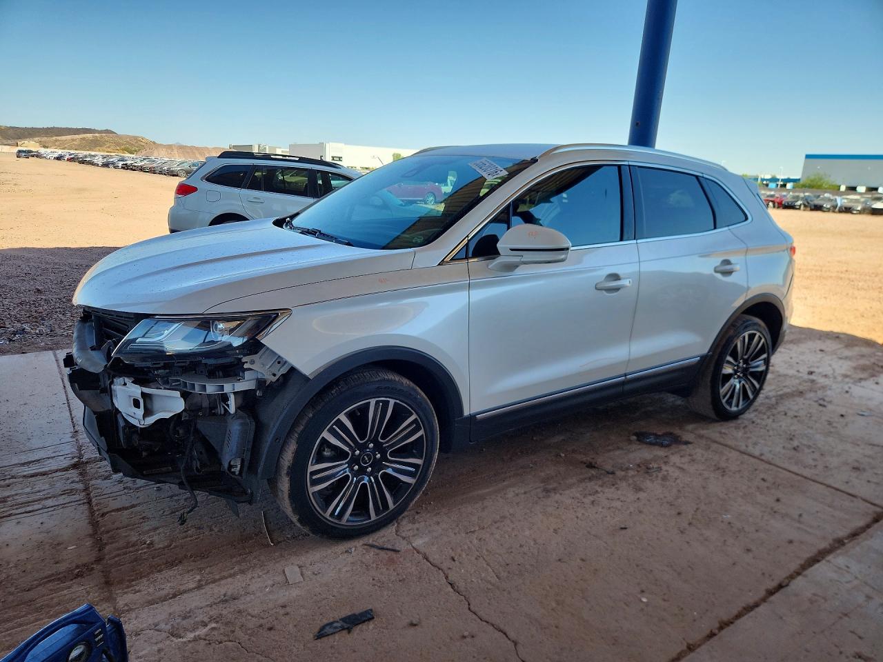 Salvage Lincoln MKZ Image