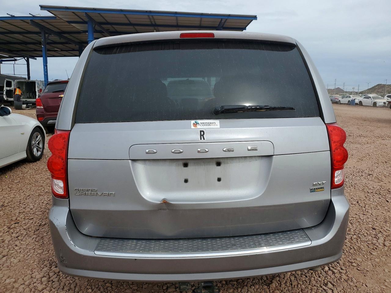Dodge Caravan Sxt