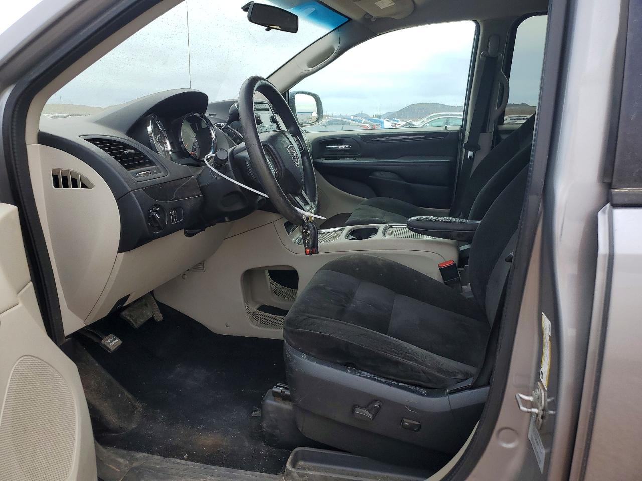 Dodge Caravan Sxt