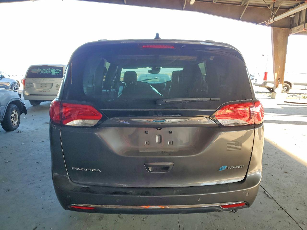 Chrysler Pacifica Hybrid Limited