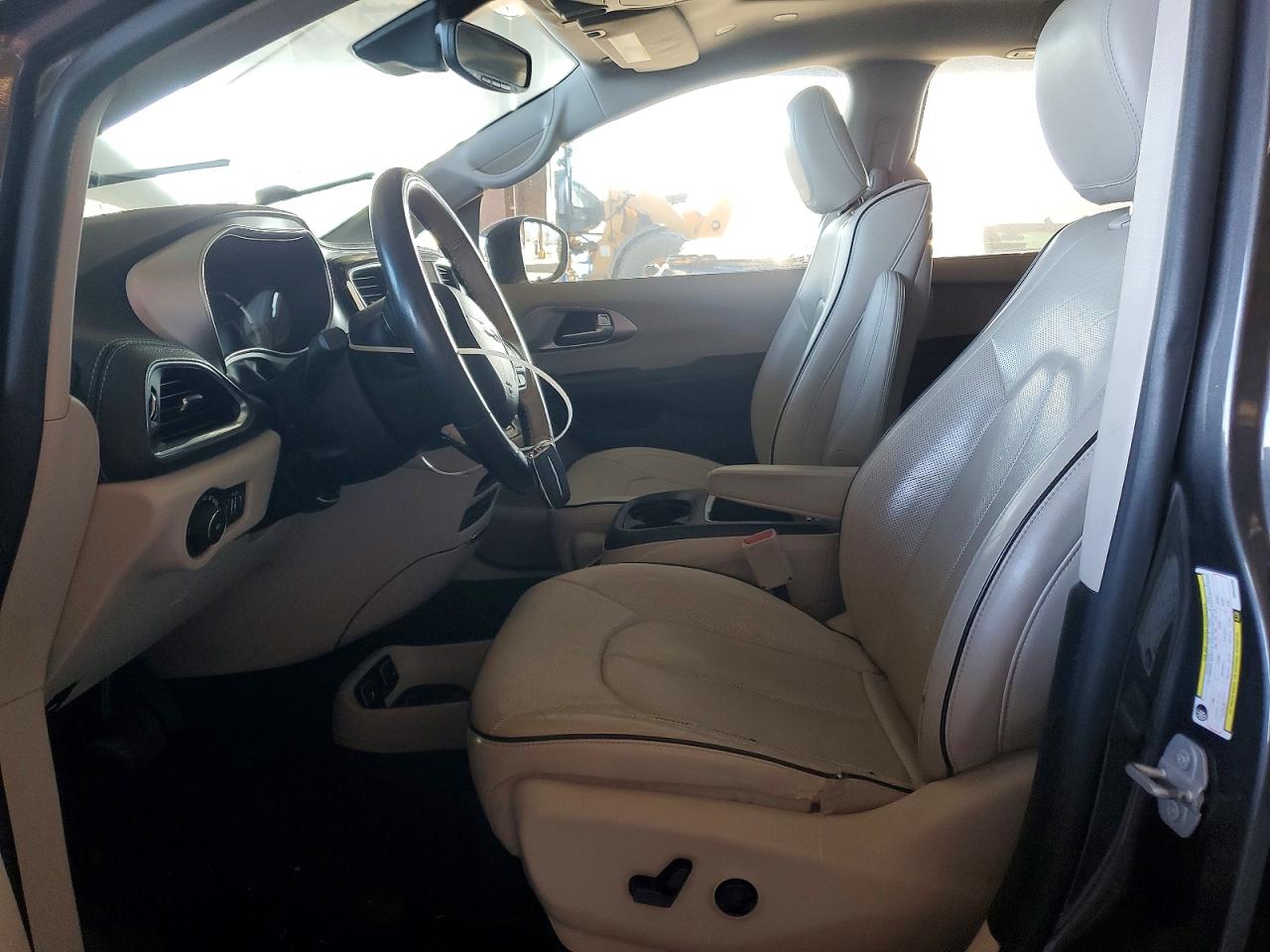 Chrysler Pacifica Hybrid Limited
